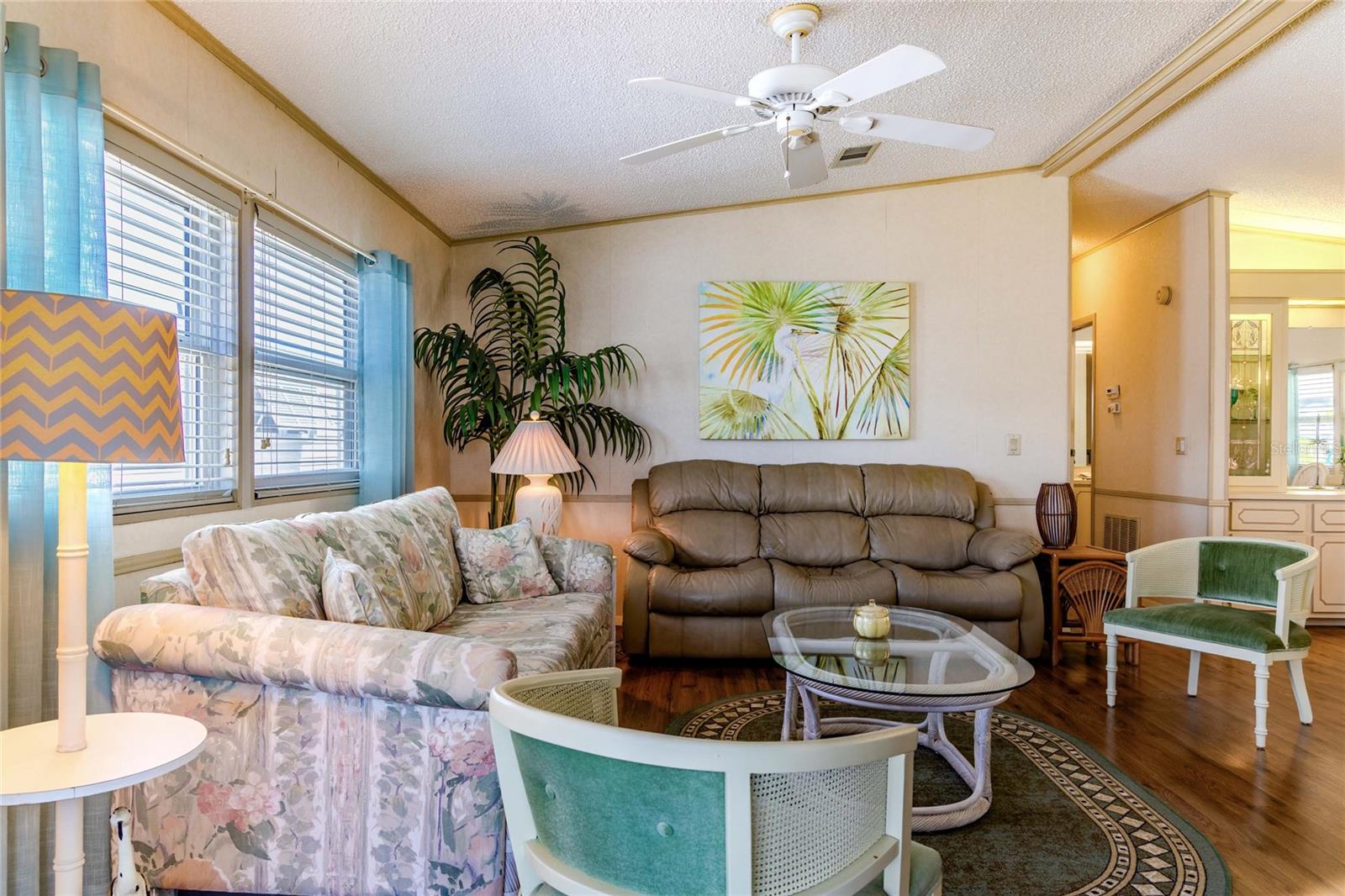 Image 8 of 43 For 2100 Kings Highway  653