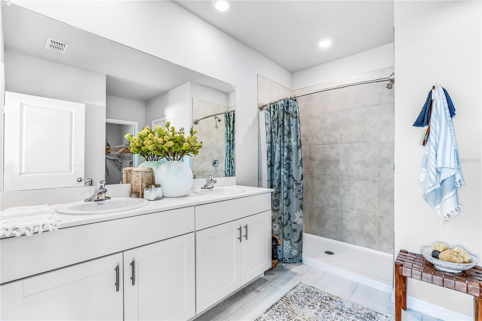 Image 15 of 27 For 4948 Tuscola Boulevard