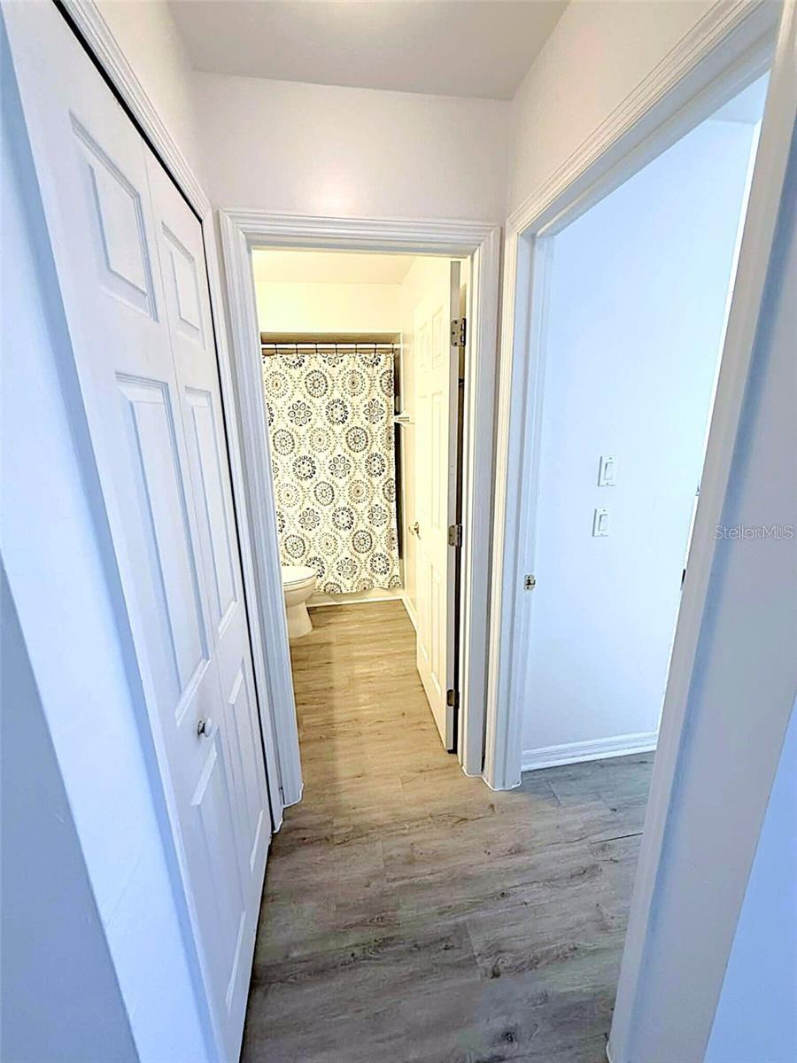 Image 29 of 43 For 504 Rose Apple Circle