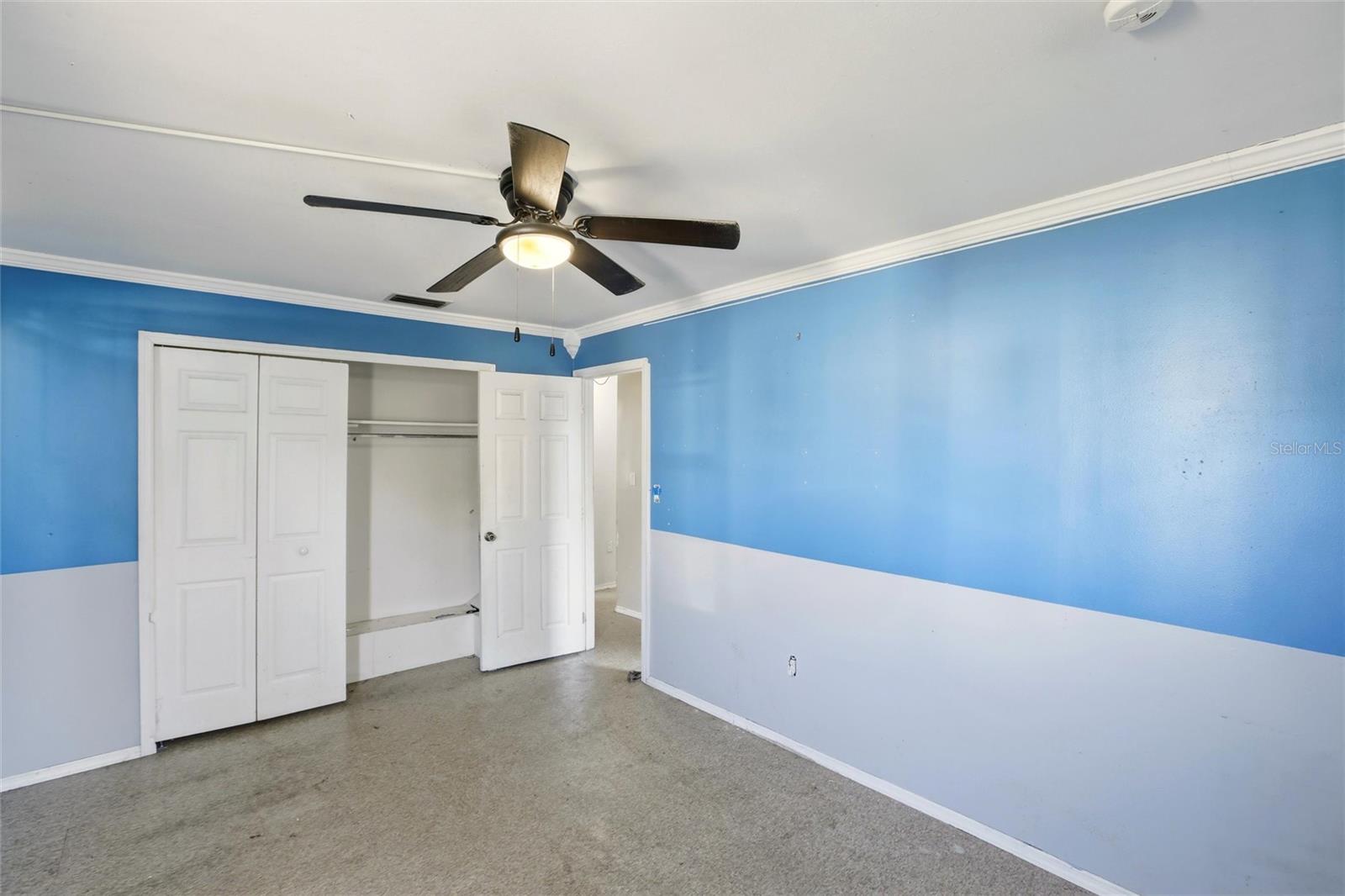 Image 23 of 35 For 21585 Olean Boulevard