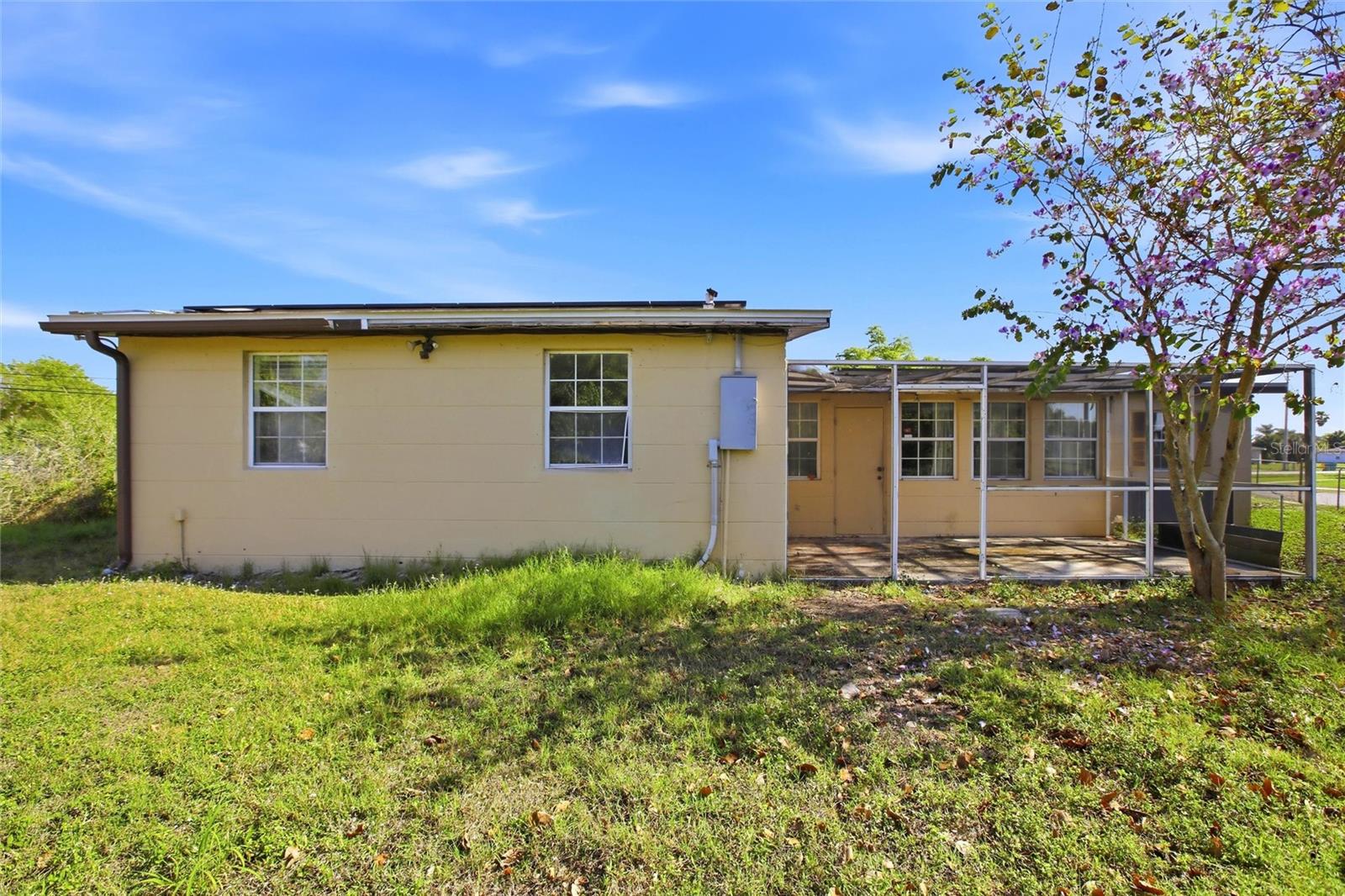 Image 30 of 35 For 21585 Olean Boulevard