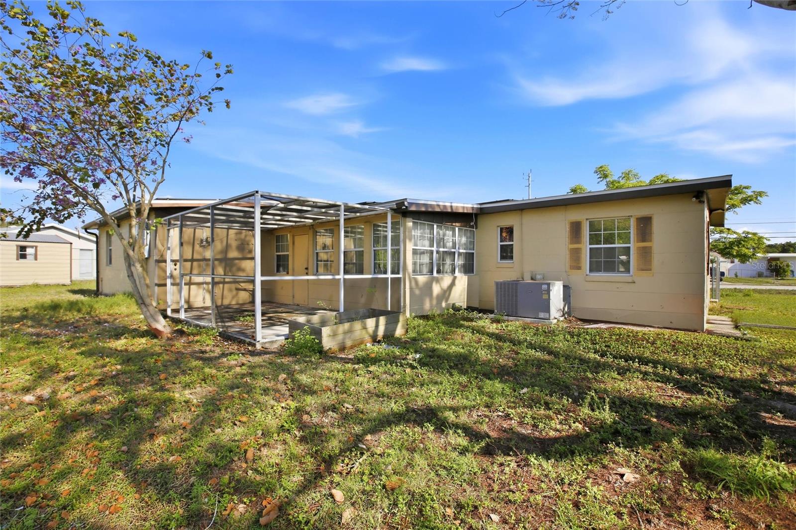 Image 31 of 35 For 21585 Olean Boulevard