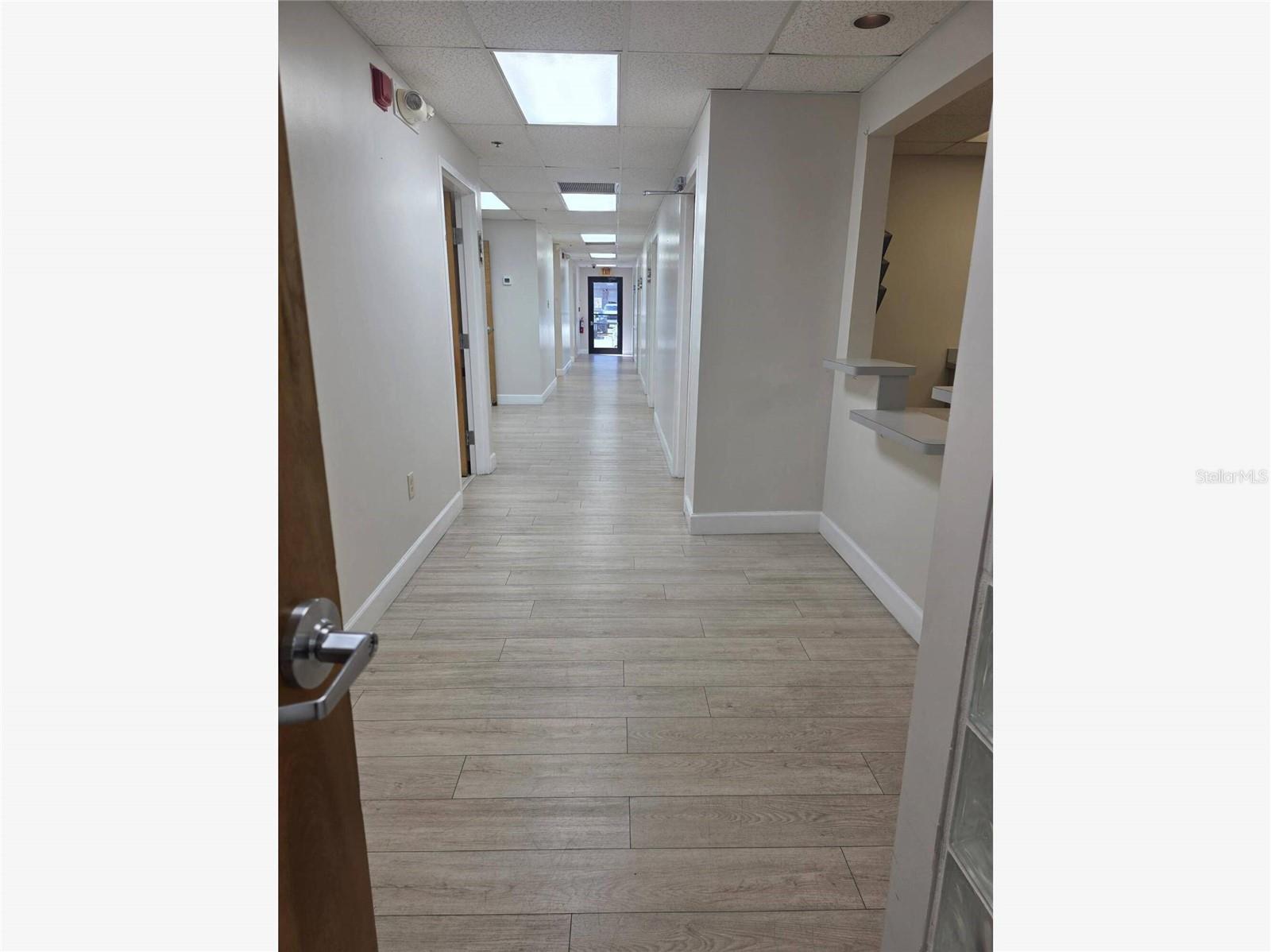 Image 13 of 16 For 2525 Harbor Boulevard 101