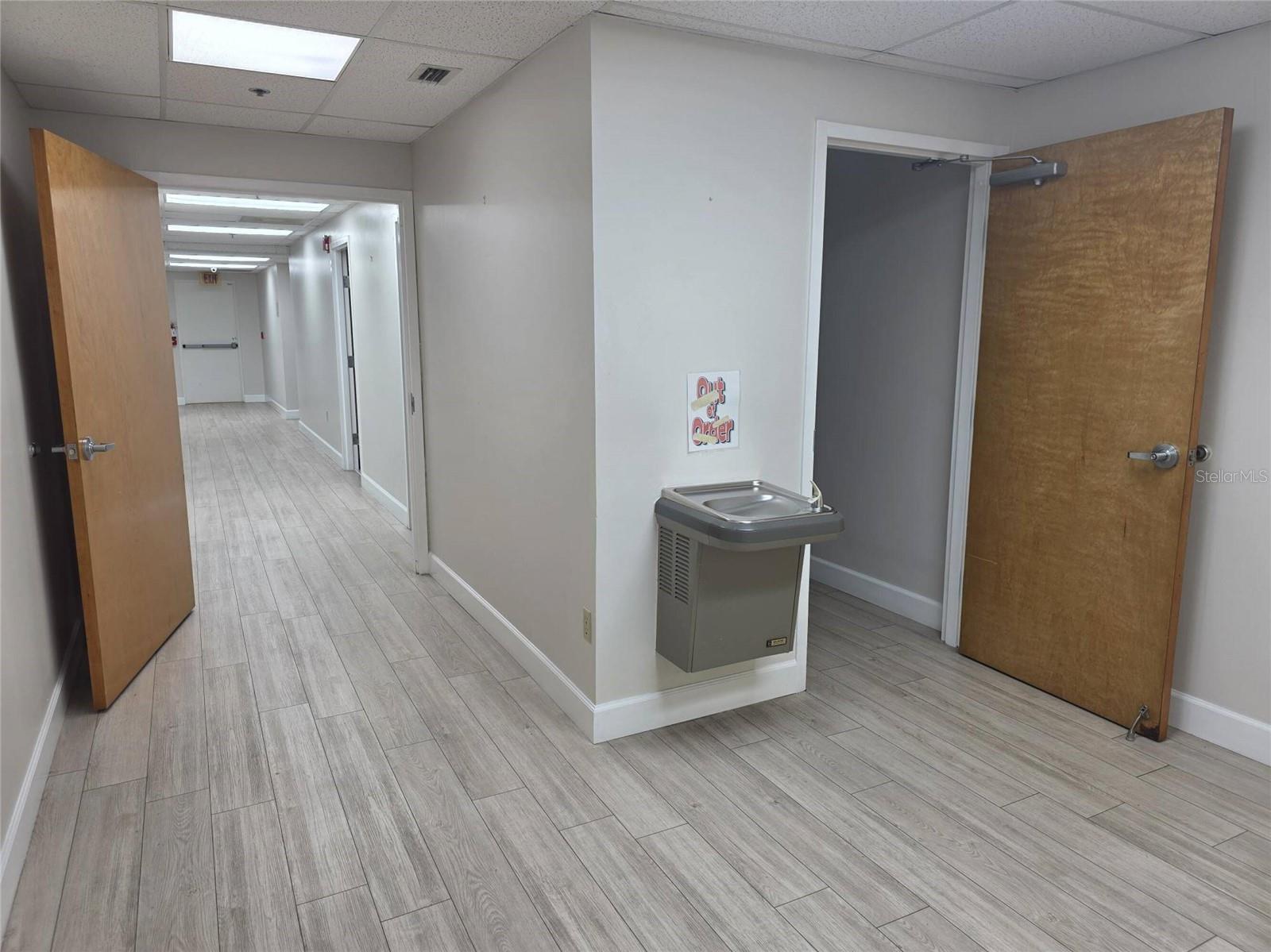 Image 2 of 16 For 2525 Harbor Boulevard 101