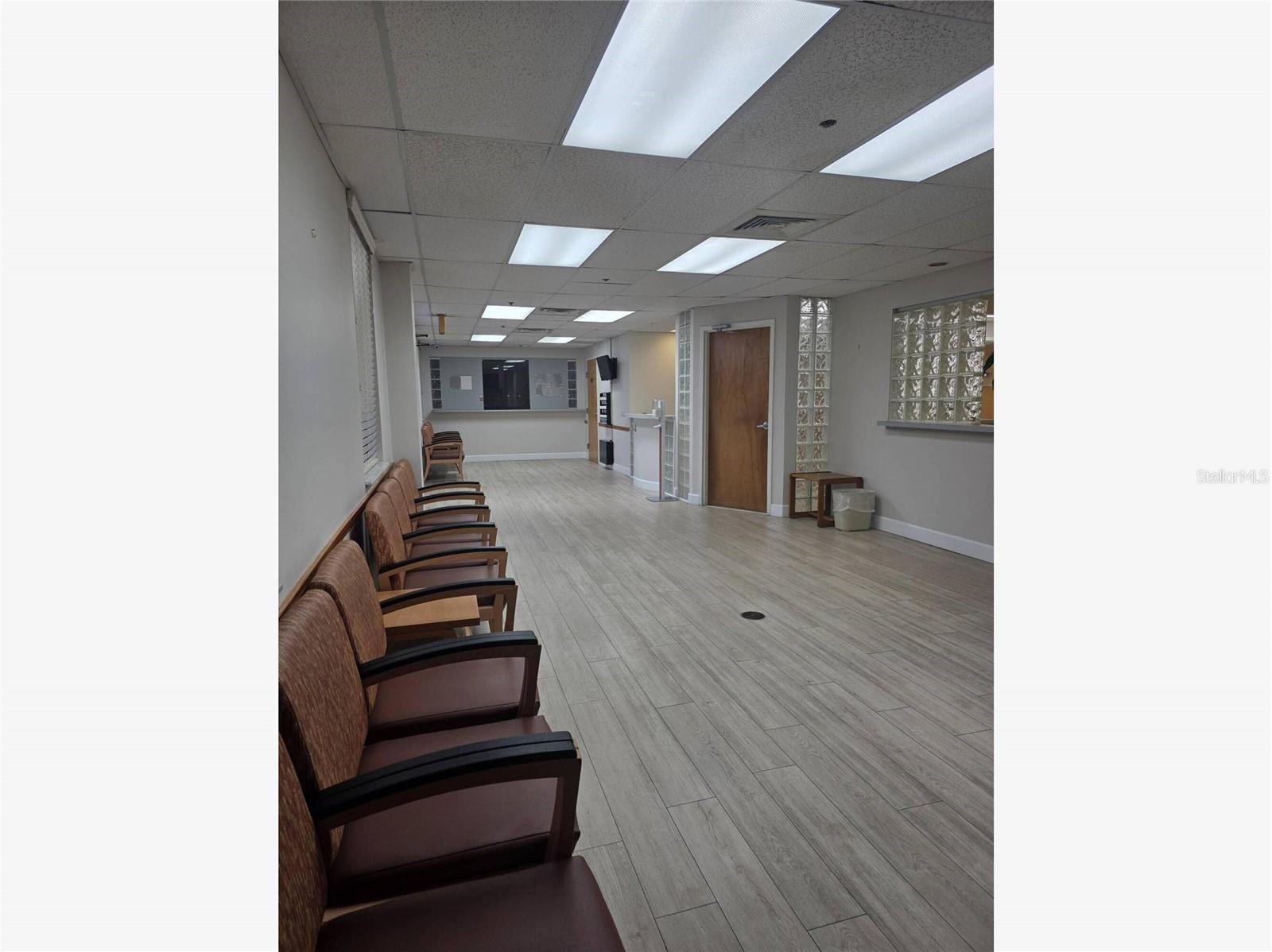 Image 6 of 16 For 2525 Harbor Boulevard 101