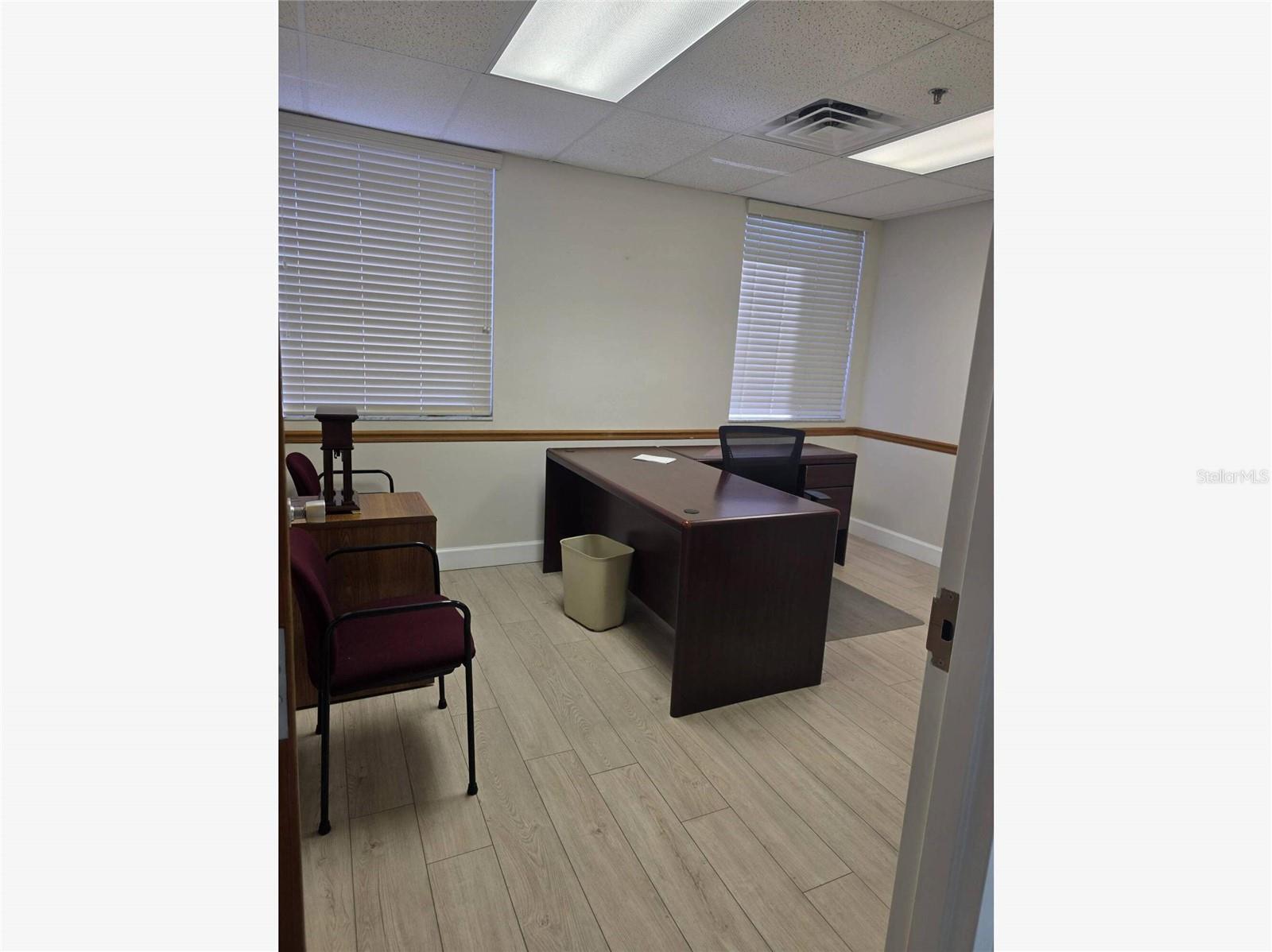 Image 7 of 16 For 2525 Harbor Boulevard 101