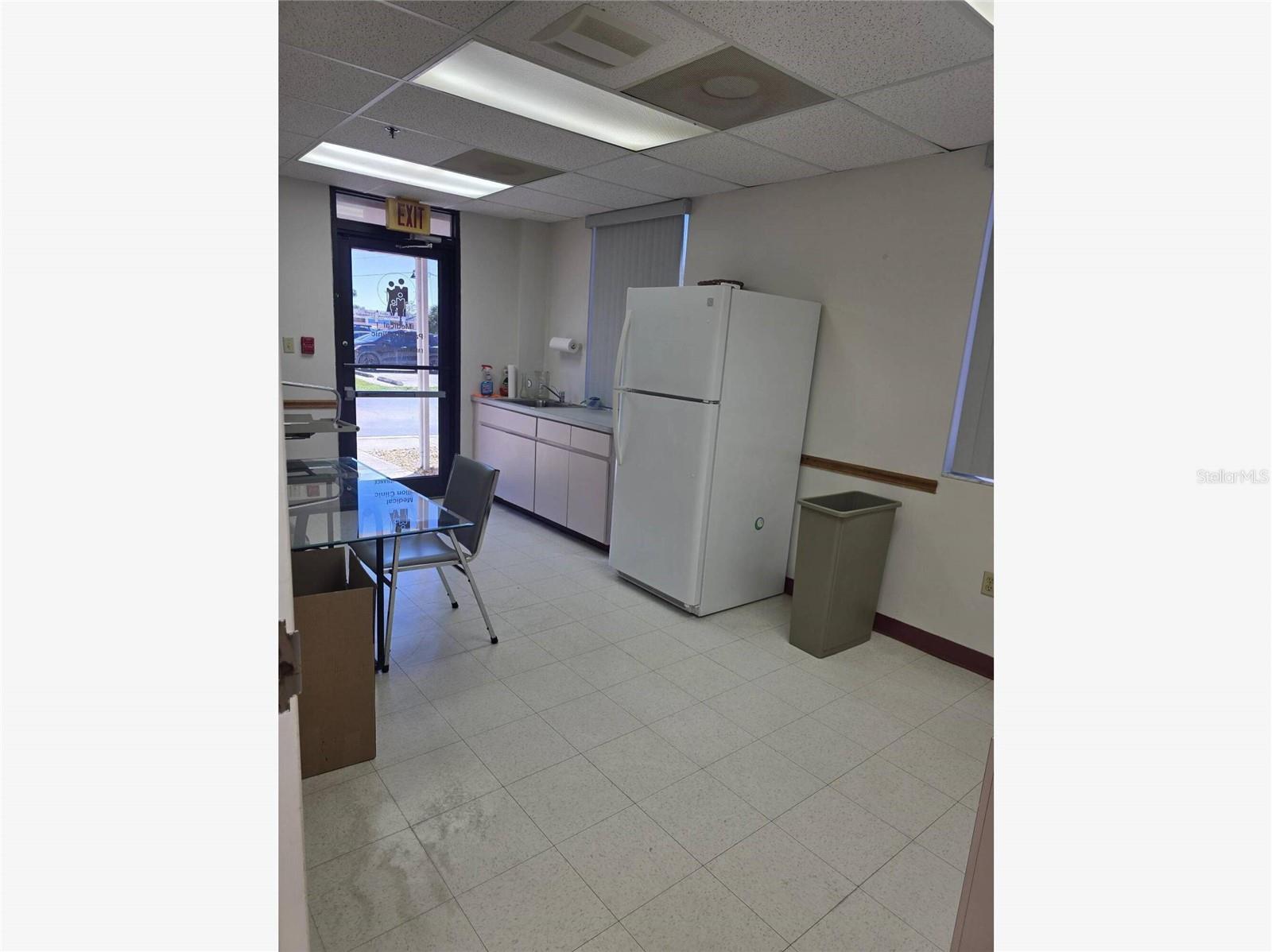 Image 8 of 16 For 2525 Harbor Boulevard 101