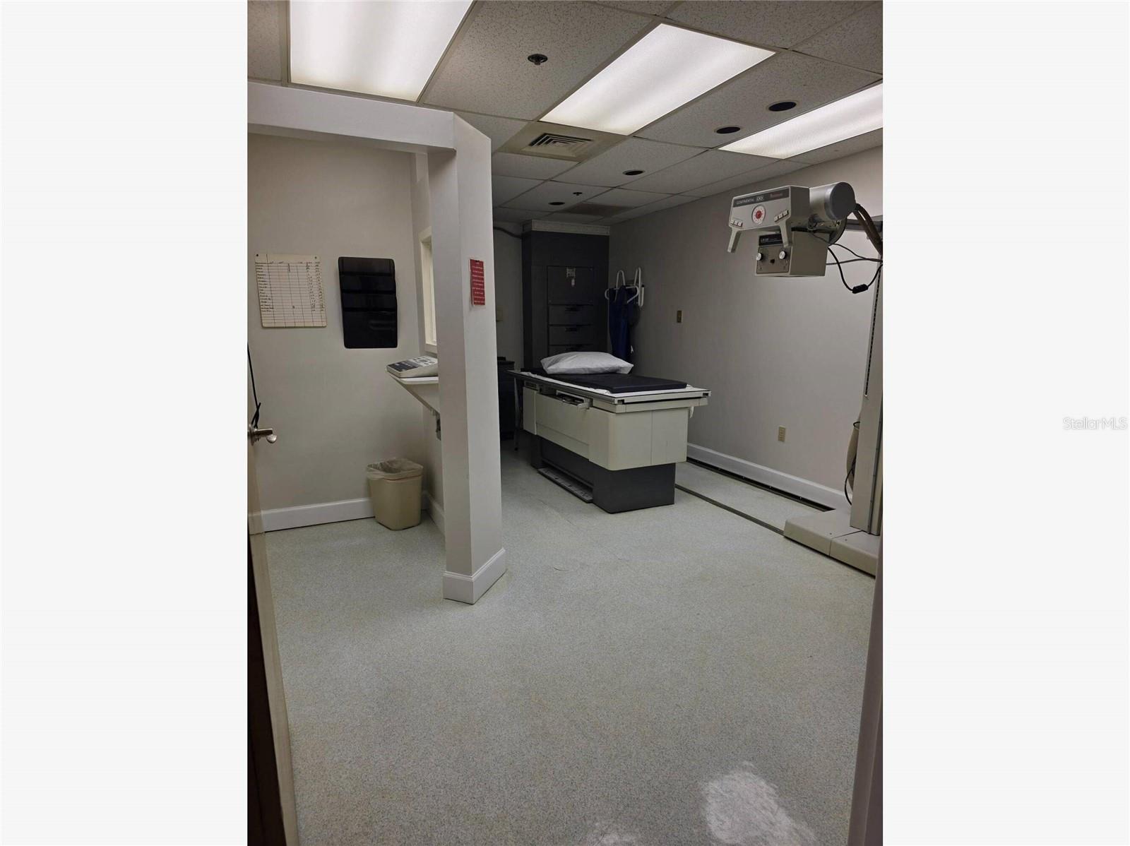 Image 9 of 16 For 2525 Harbor Boulevard 101