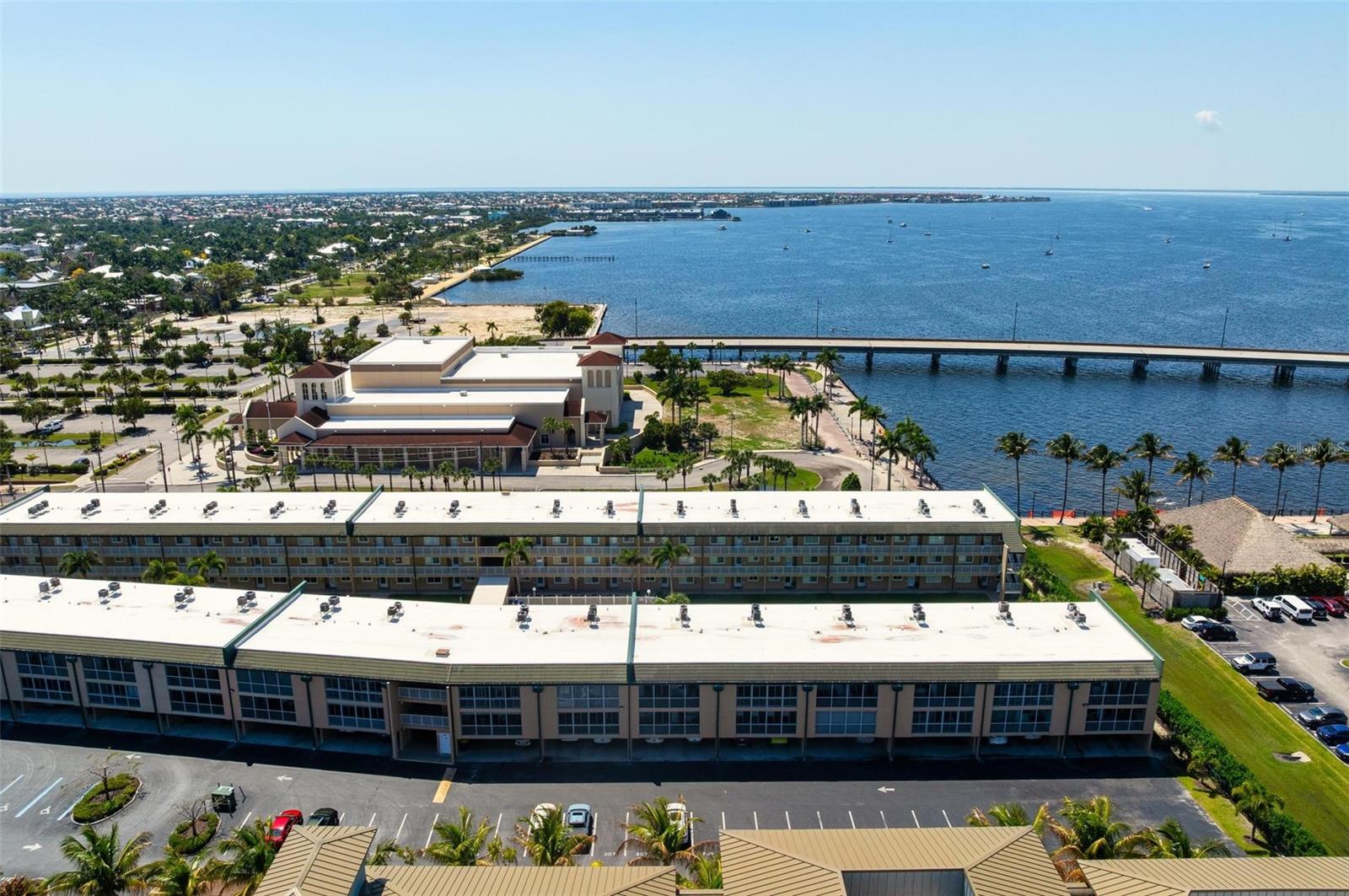 Image 33 of 47 For 150 Harborside Avenue 303