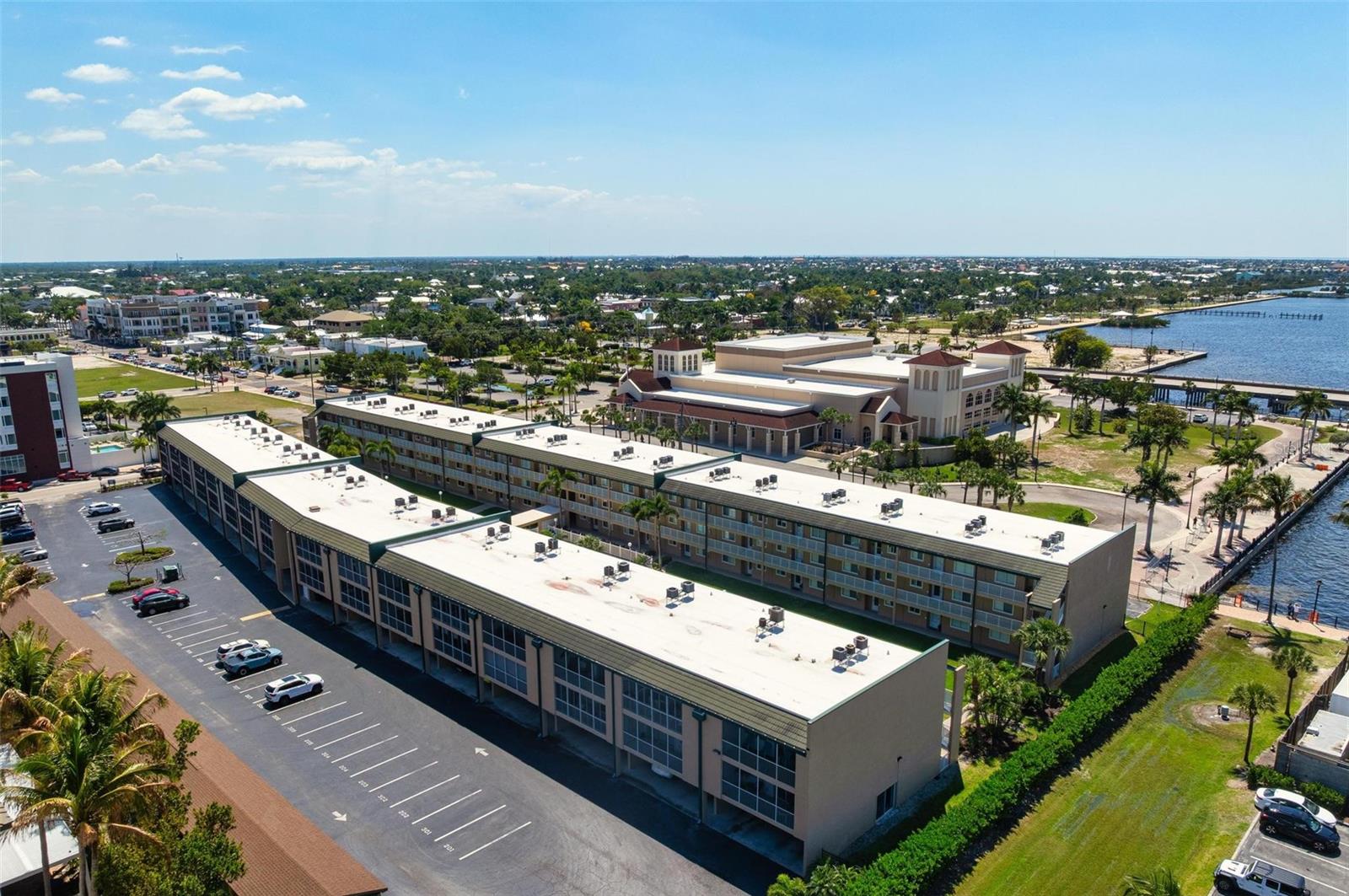 Image 34 of 47 For 150 Harborside Avenue 303