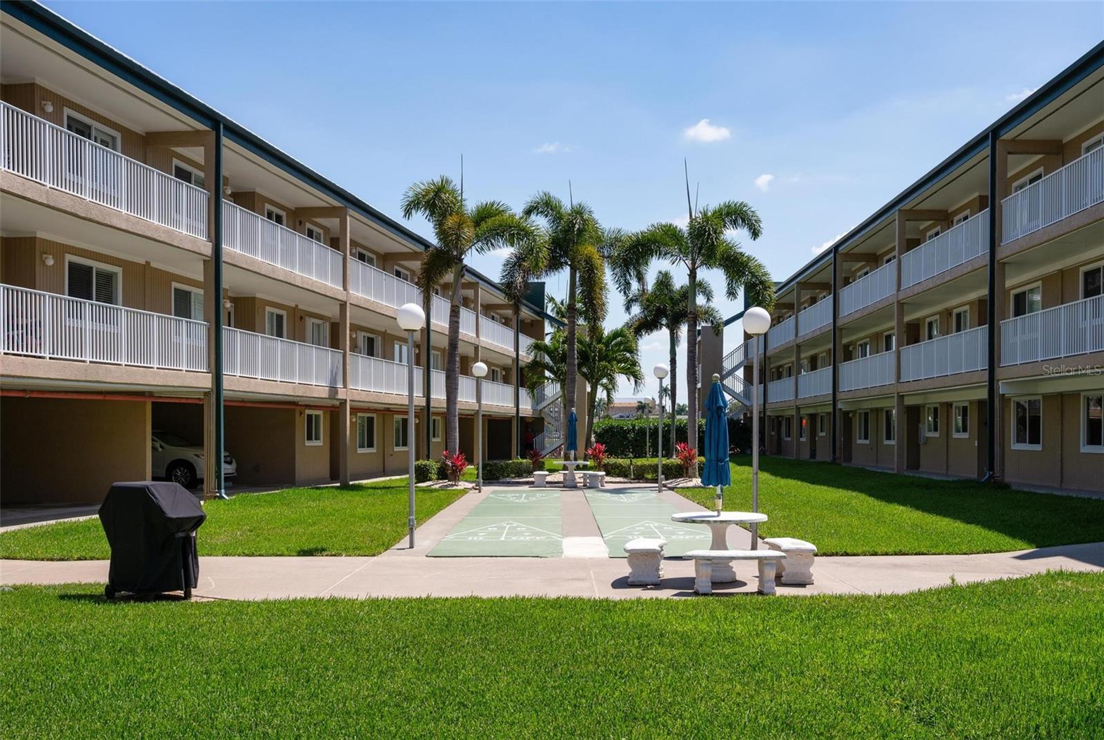 Image 36 of 47 For 150 Harborside Avenue 303