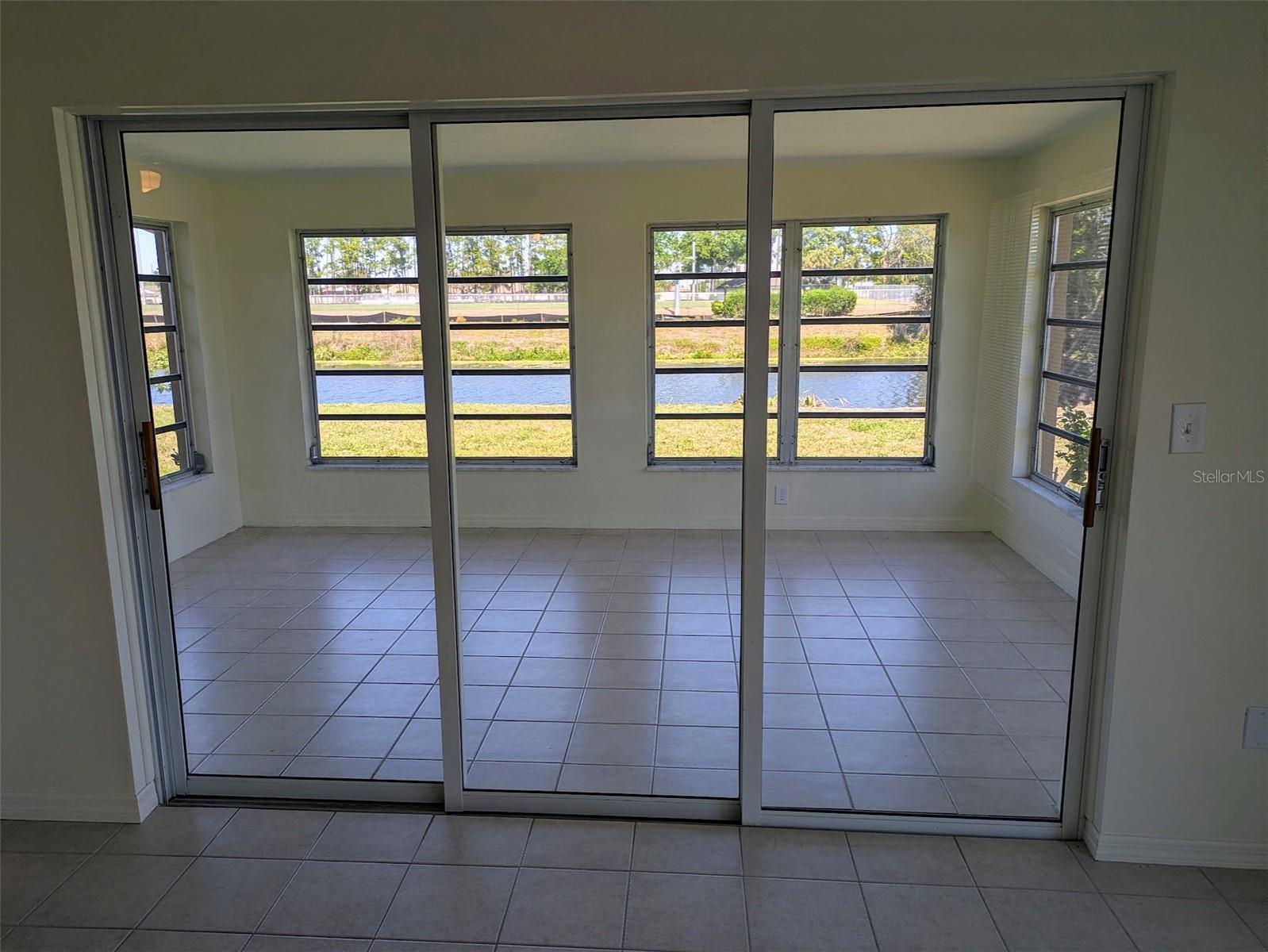 Image 10 of 18 For 5752 Espanola Avenue