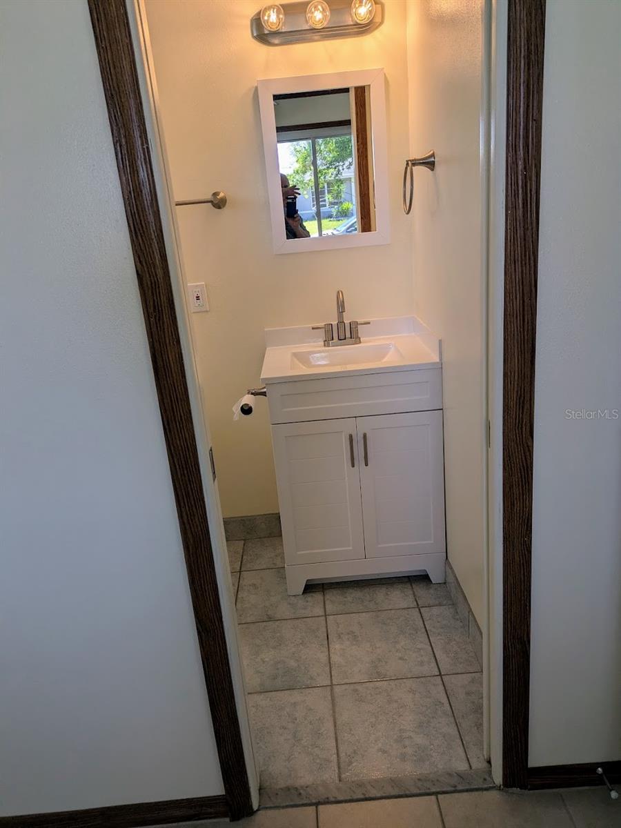 Image 13 of 18 For 5752 Espanola Avenue