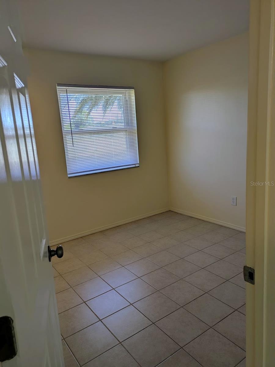 Image 18 of 18 For 5752 Espanola Avenue