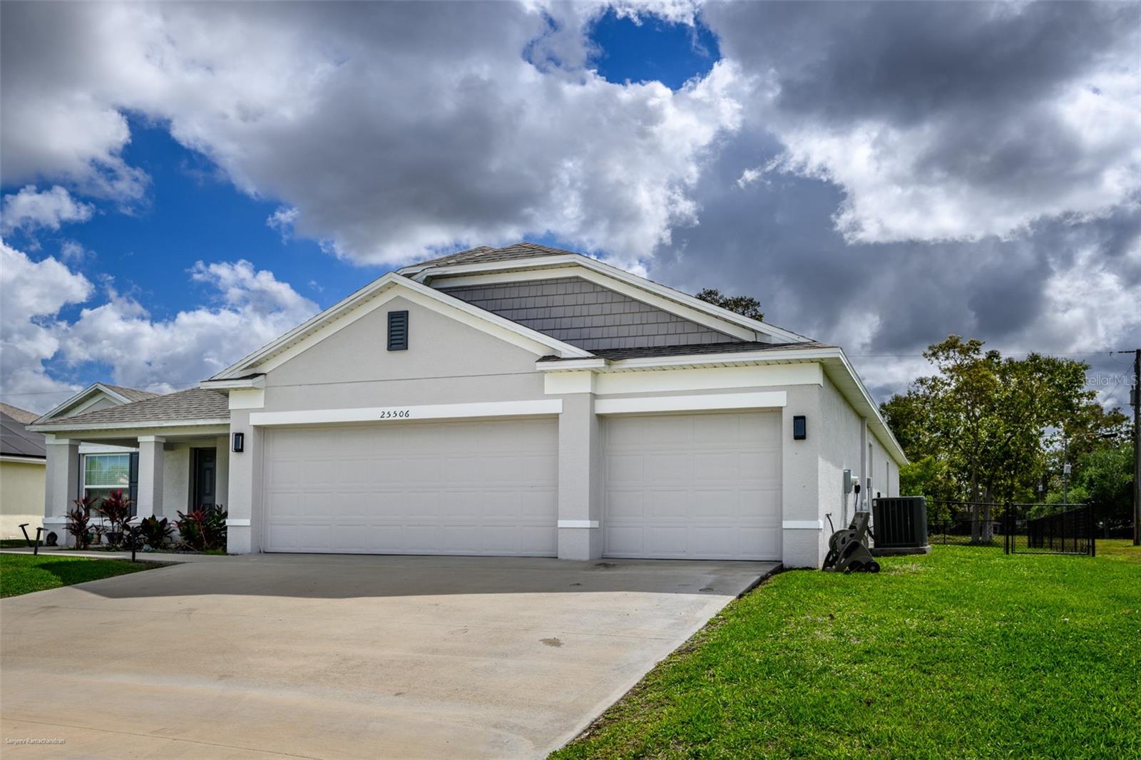 Image 21 of 51 For 25506 Doredo Drive