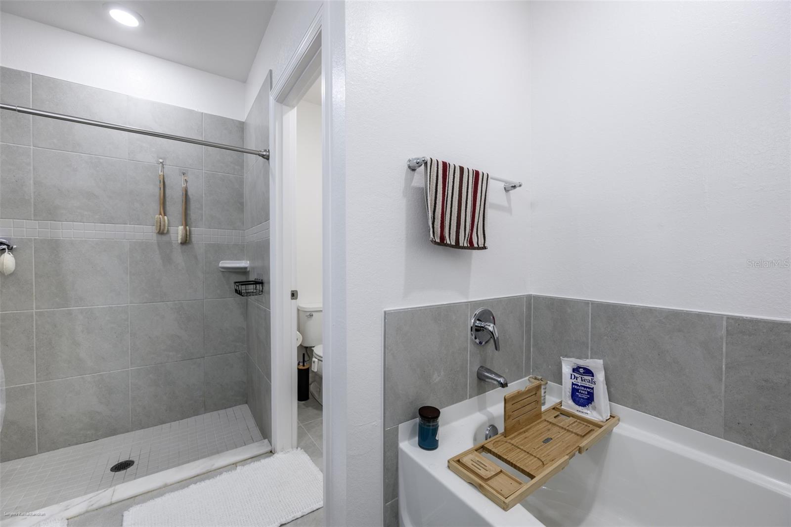 Image 31 of 51 For 25506 Doredo Drive