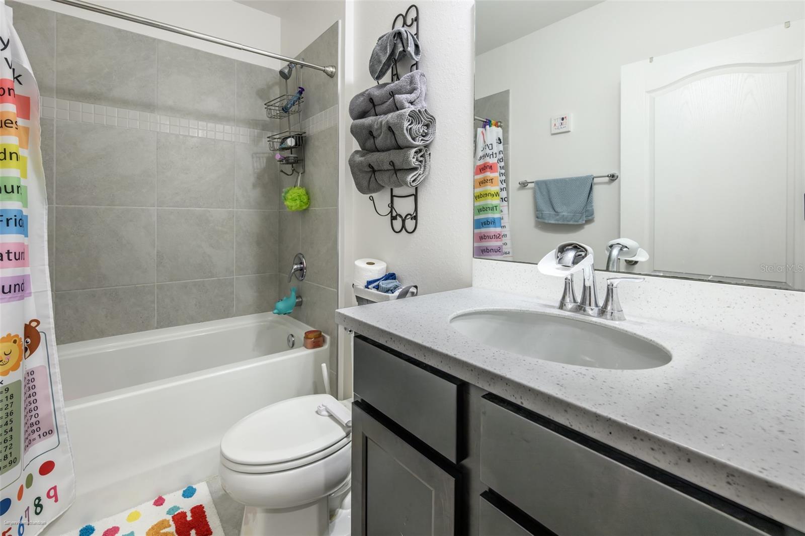 Image 33 of 51 For 25506 Doredo Drive