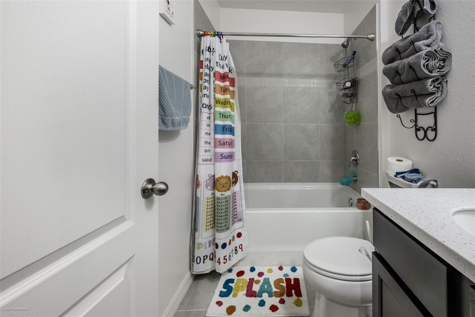 Image 34 of 51 For 25506 Doredo Drive