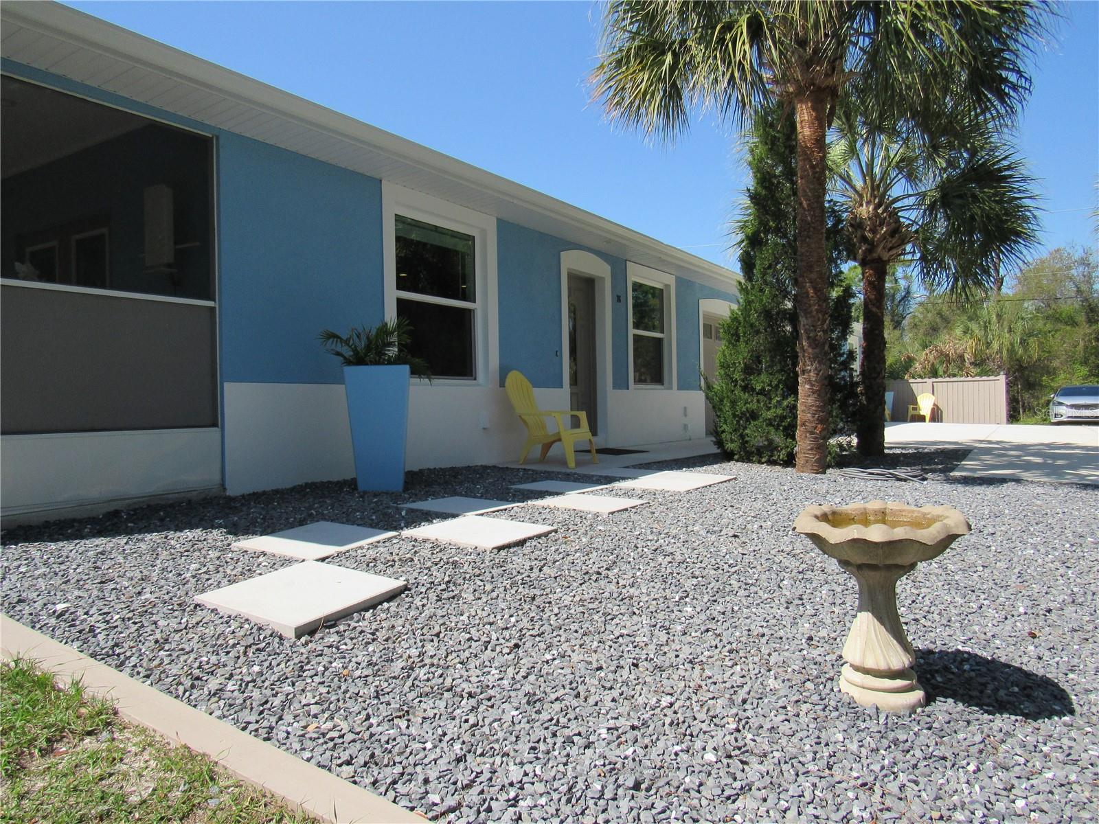 Image 14 of 50 For 2074 & 2076 Como Street