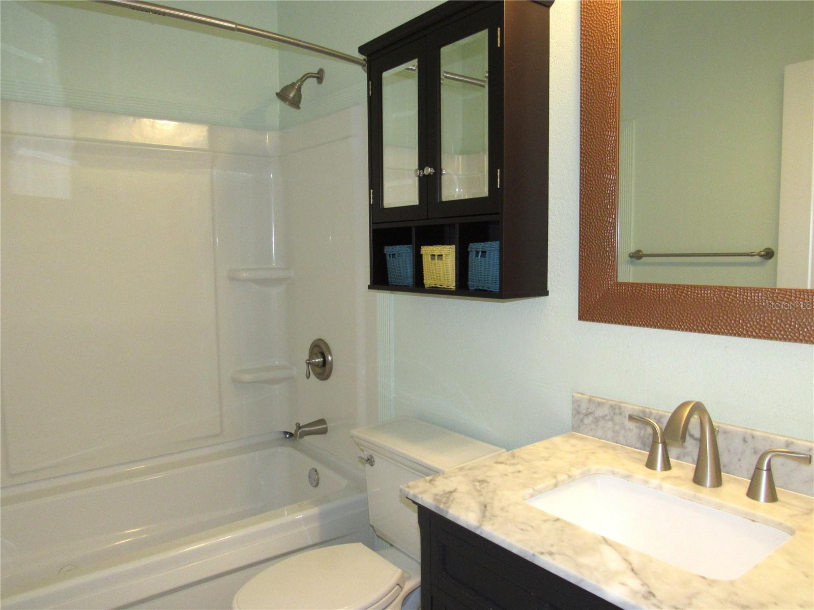 Image 23 of 50 For 2074 & 2076 Como Street