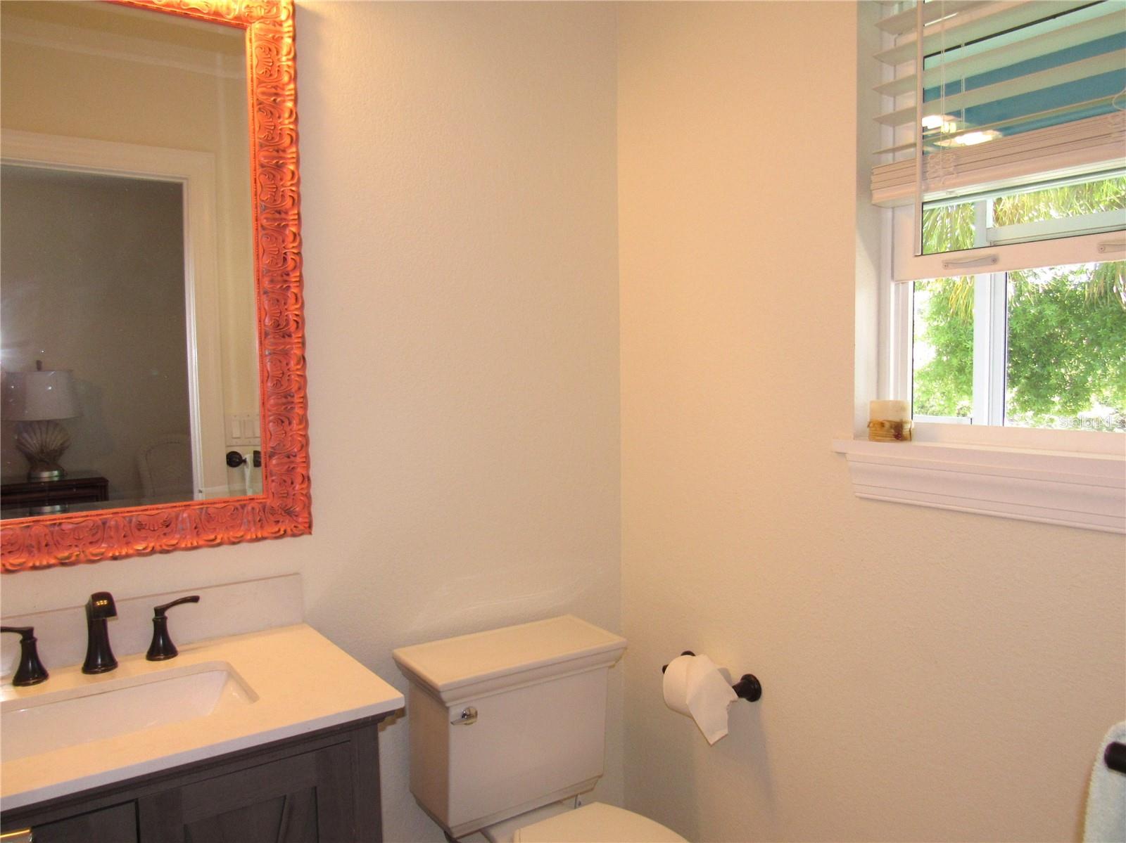 Image 26 of 50 For 2074 & 2076 Como Street