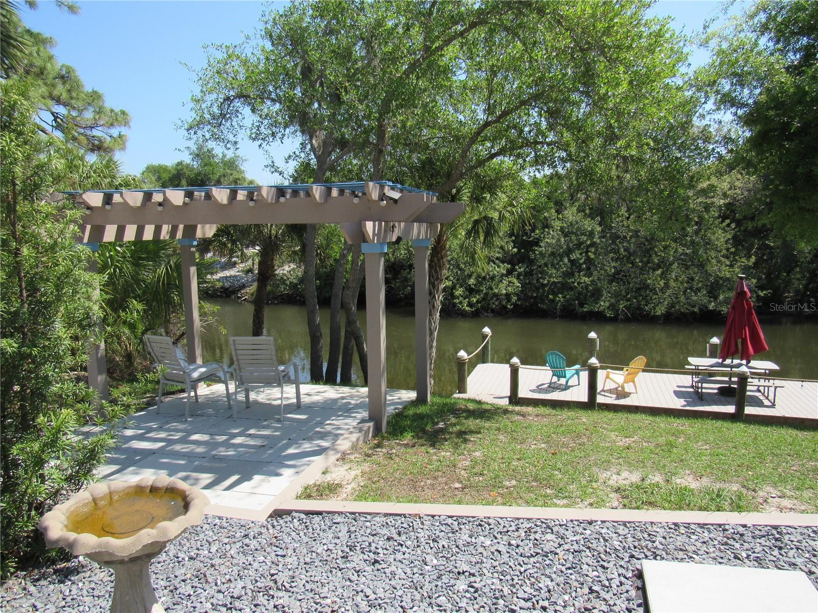 Image 46 of 50 For 2074 & 2076 Como Street