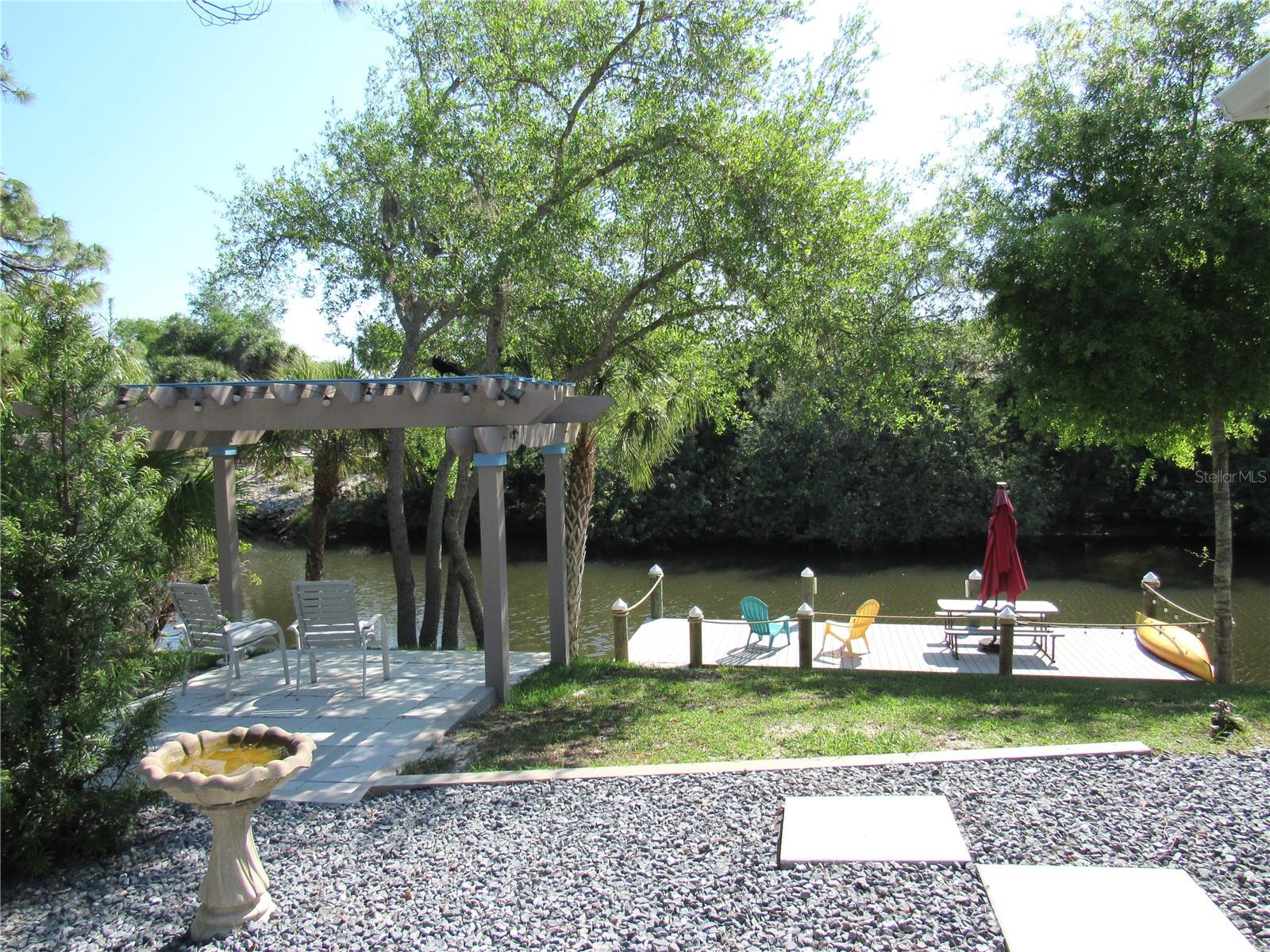 Image 8 of 50 For 2074 & 2076 Como Street