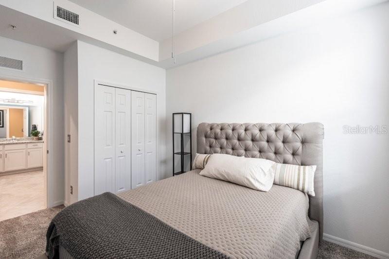 Image 21 of 67 For 14009 Black Beauty Drive 212