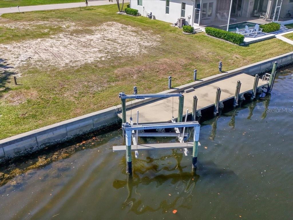 Image 4 of 6 For 2120 Gulfview Road