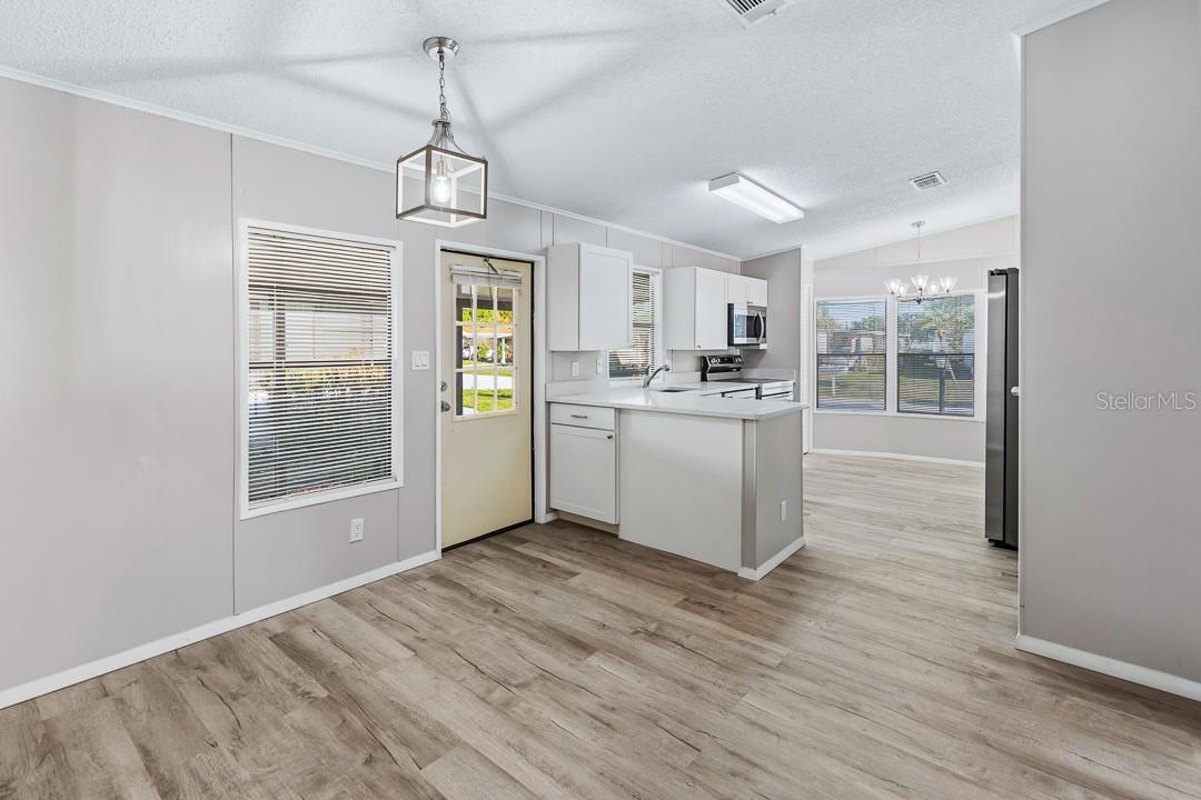 Image 9 of 46 For 2828 Toronado Trail