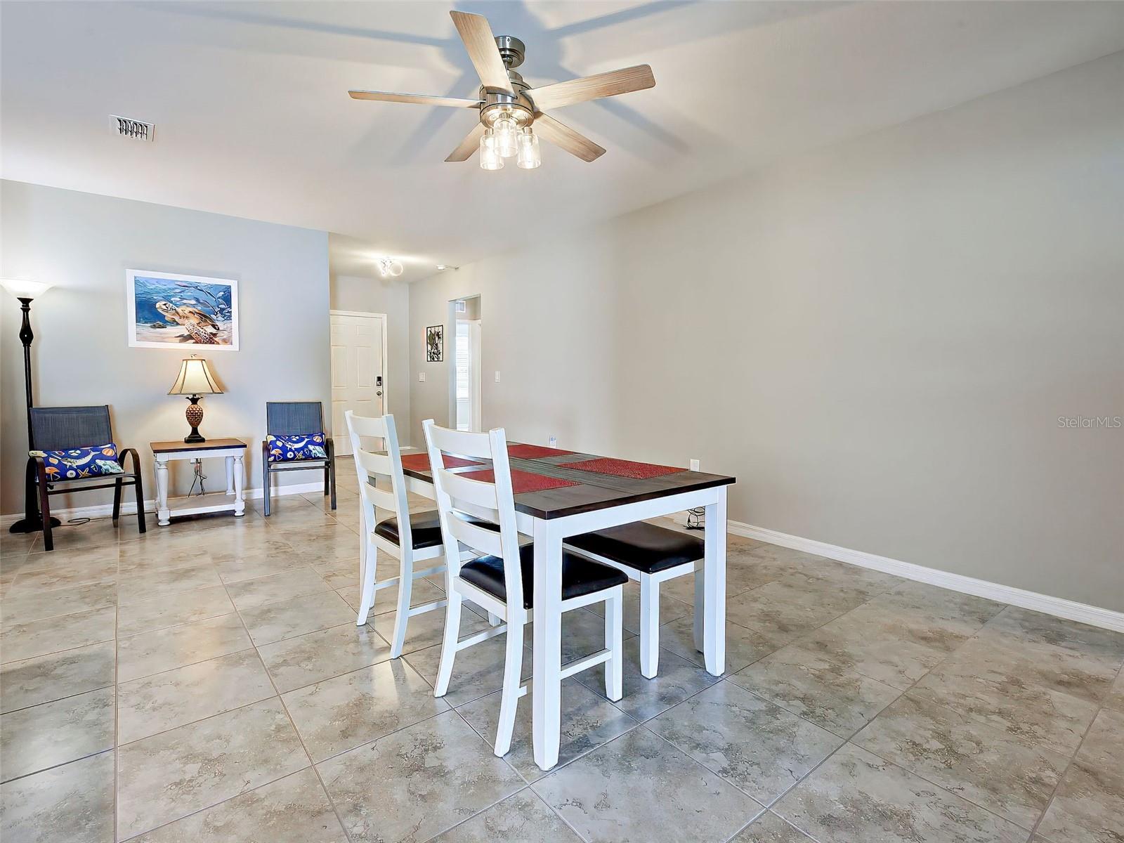 Image 12 of 62 For 2065 Apian Way