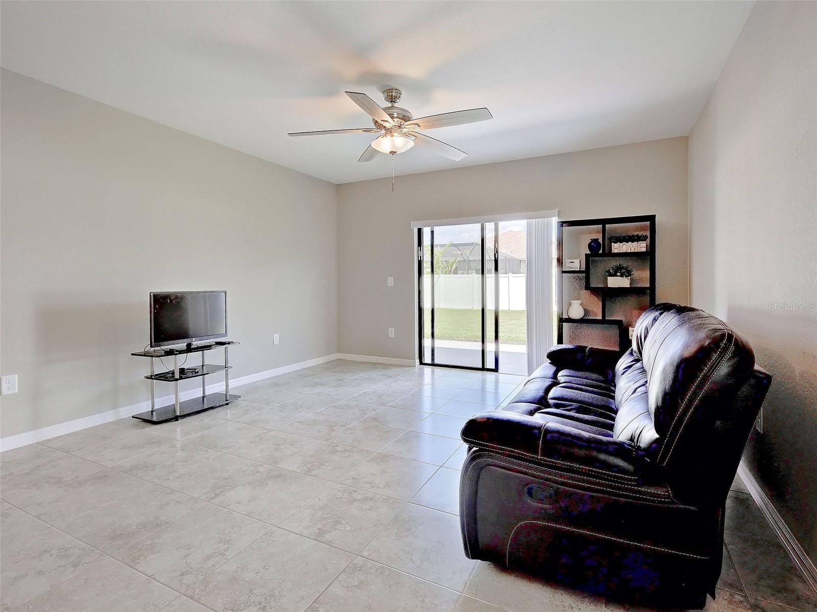 Image 20 of 62 For 2065 Apian Way