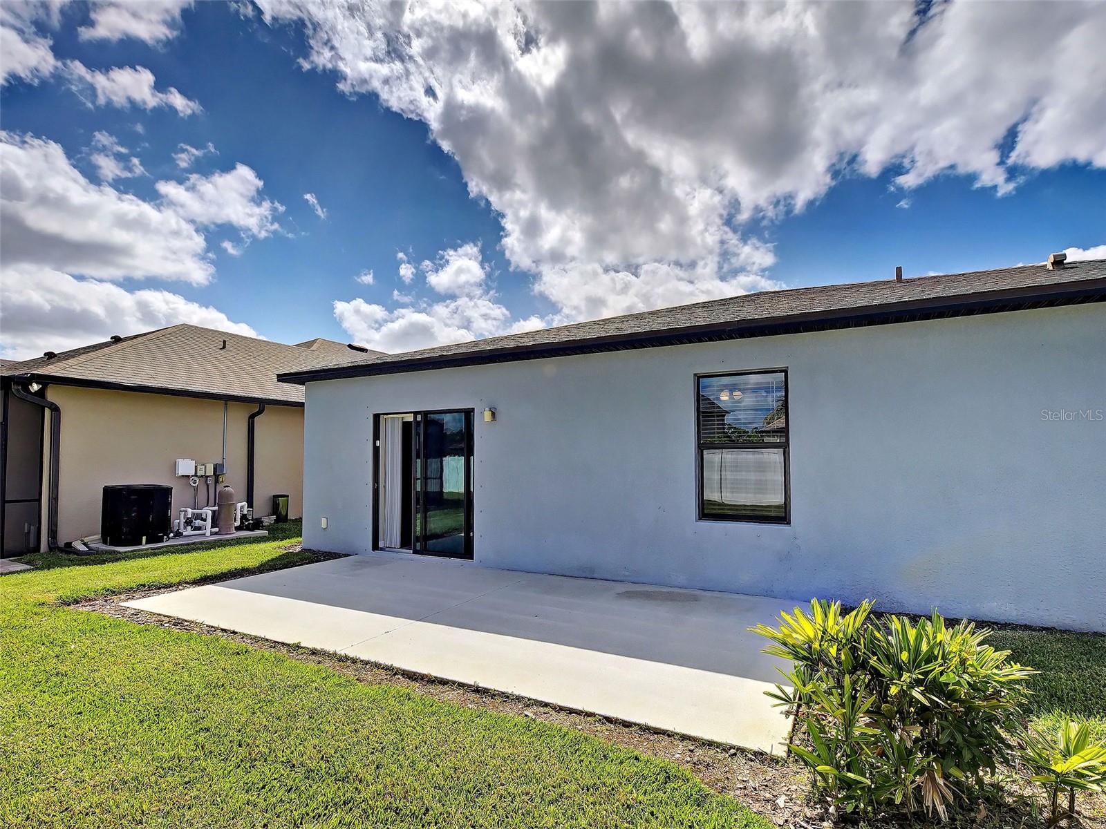 Image 6 of 62 For 2065 Apian Way