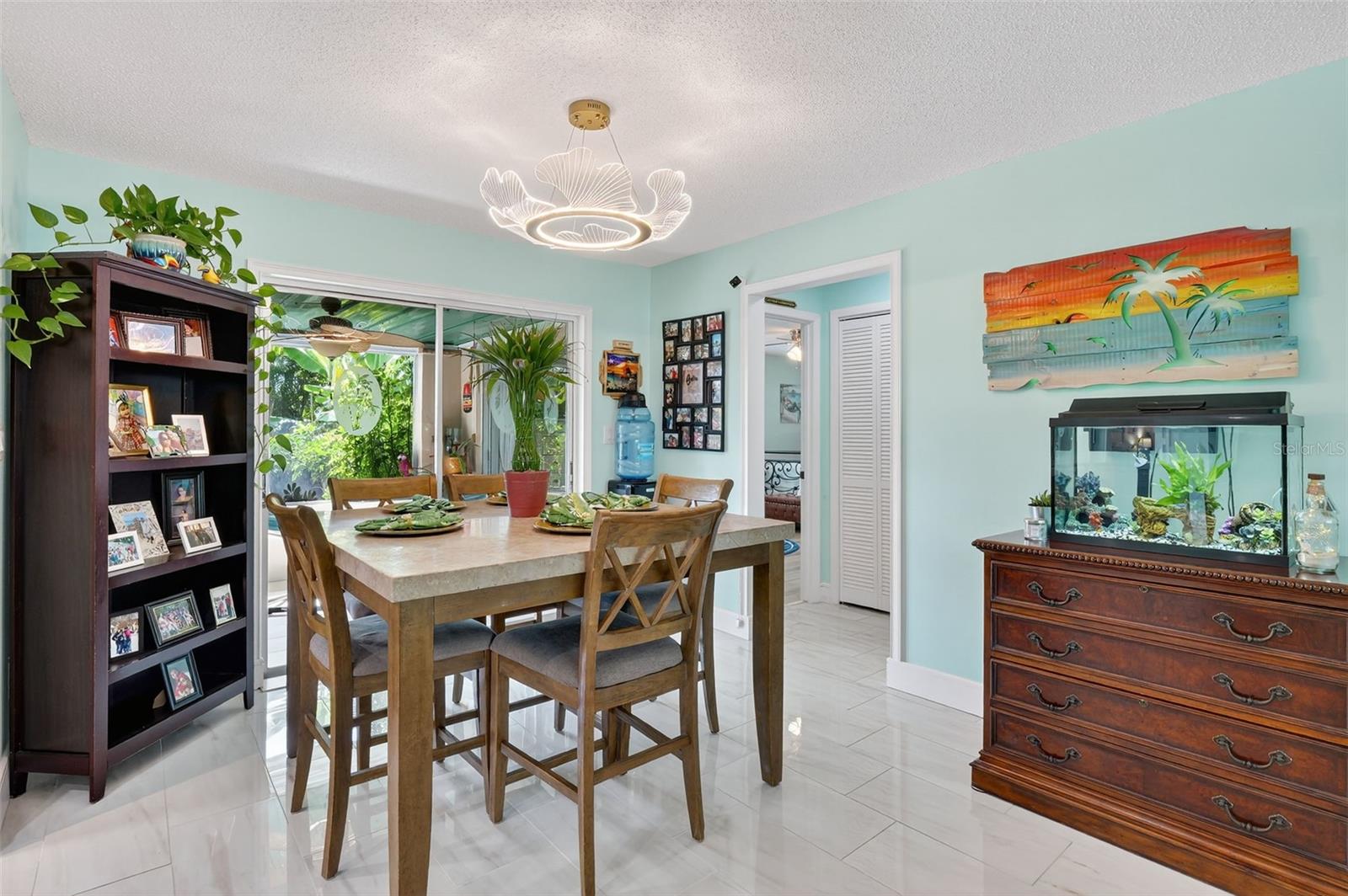 Image 15 of 82 For 4638 Vinsetta Avenue