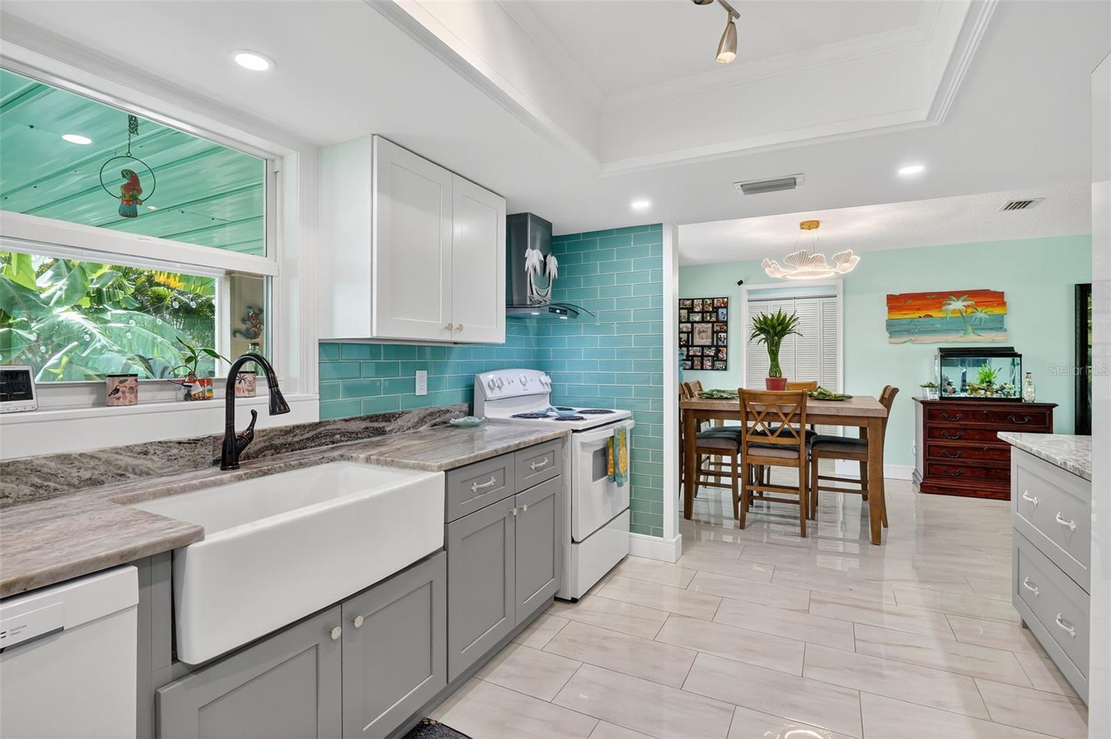 Image 20 of 82 For 4638 Vinsetta Avenue