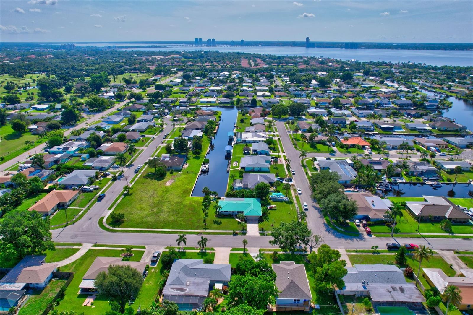 Image 47 of 82 For 4638 Vinsetta Avenue