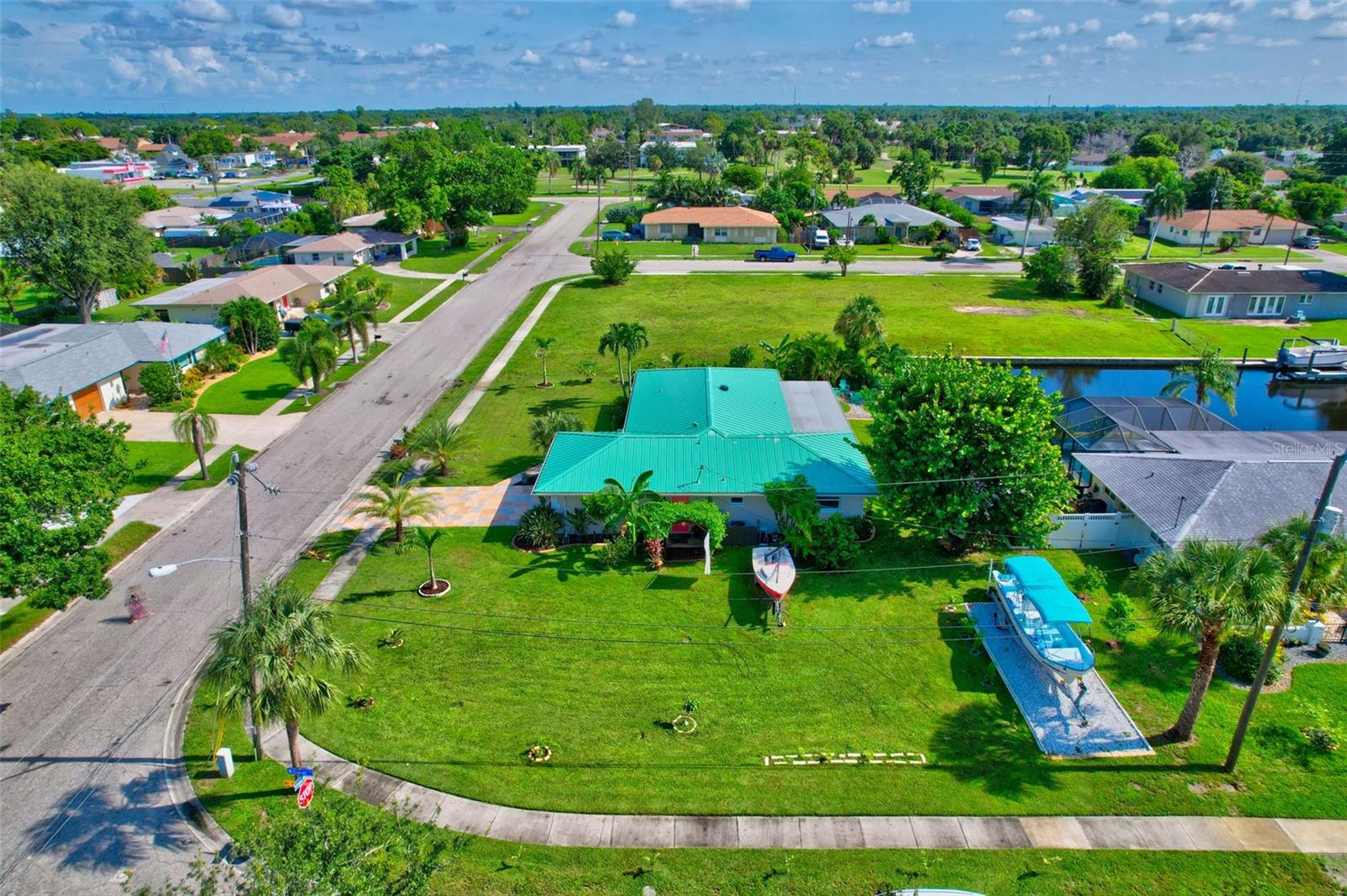 Image 52 of 82 For 4638 Vinsetta Avenue