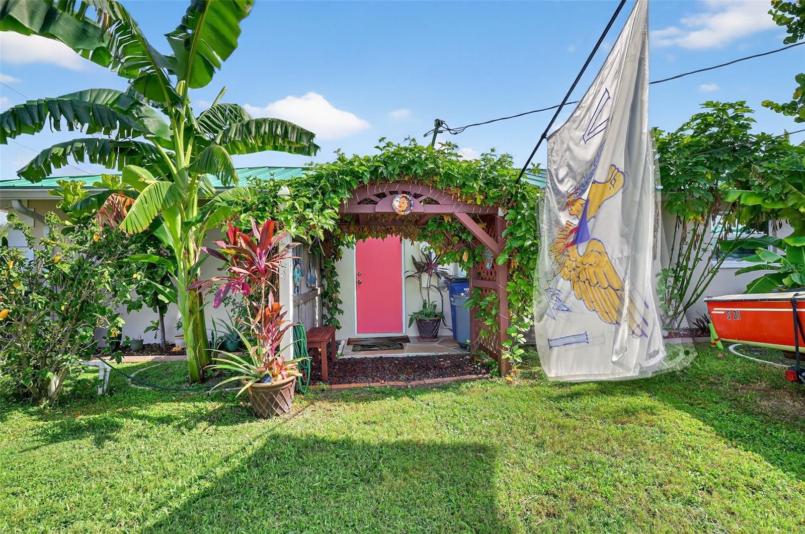 Image 7 of 82 For 4638 Vinsetta Avenue