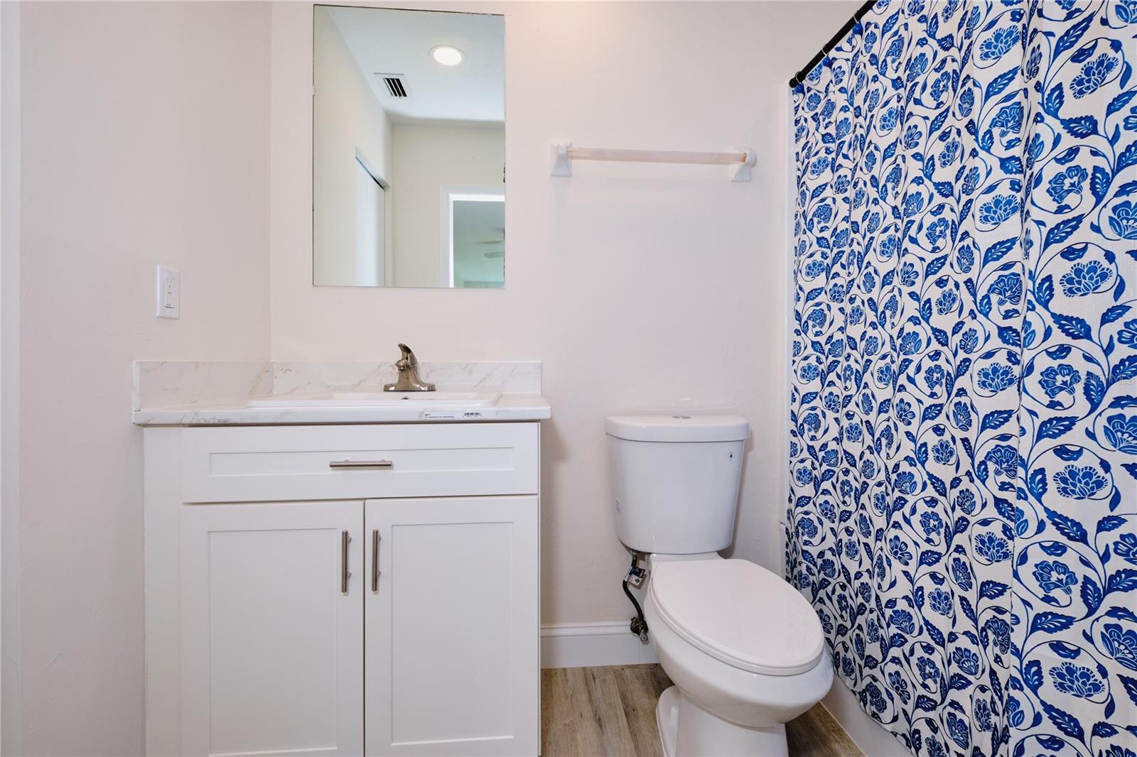 Listing photo id 25 for 221 18th Avenue Nw