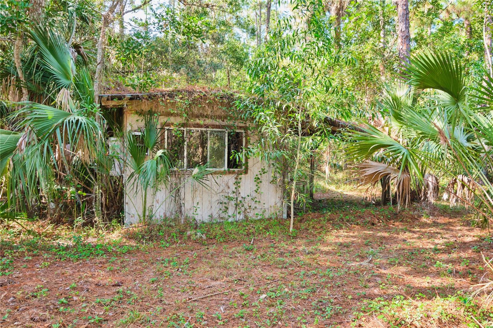 Listing photo id 55 for 221 18th Avenue Nw