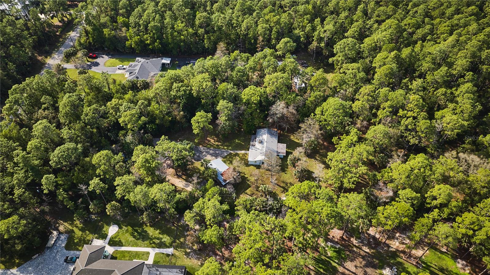 Listing photo id 62 for 221 18th Avenue Nw