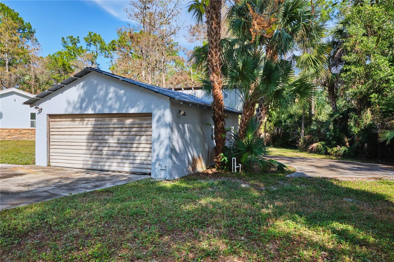 Listing photo id 70 for 221 18th Avenue Nw