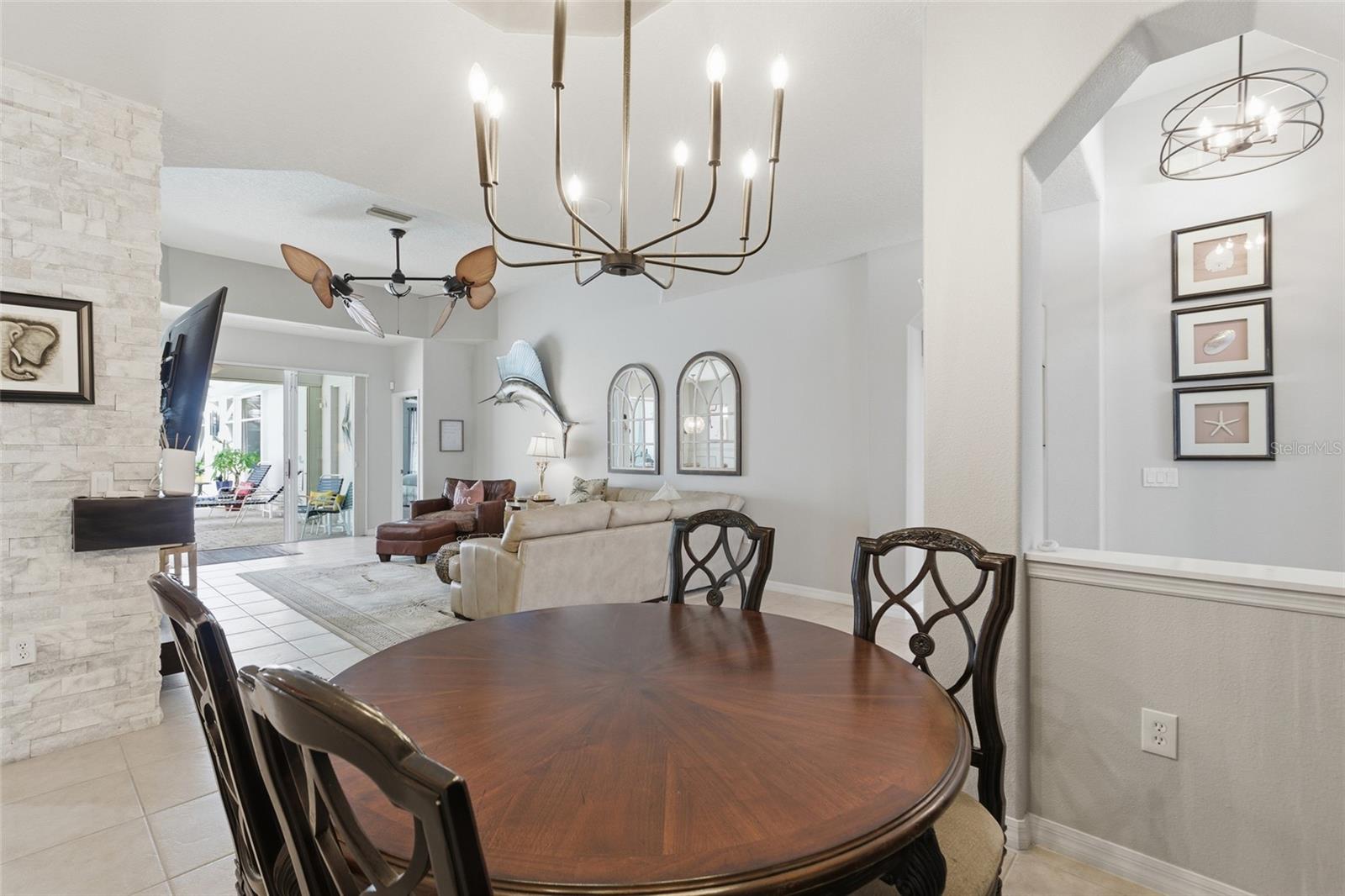 Image 16 of 40 For 5 Windward Terrace