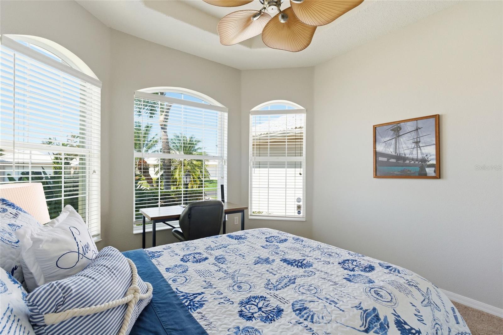 Image 26 of 40 For 5 Windward Terrace