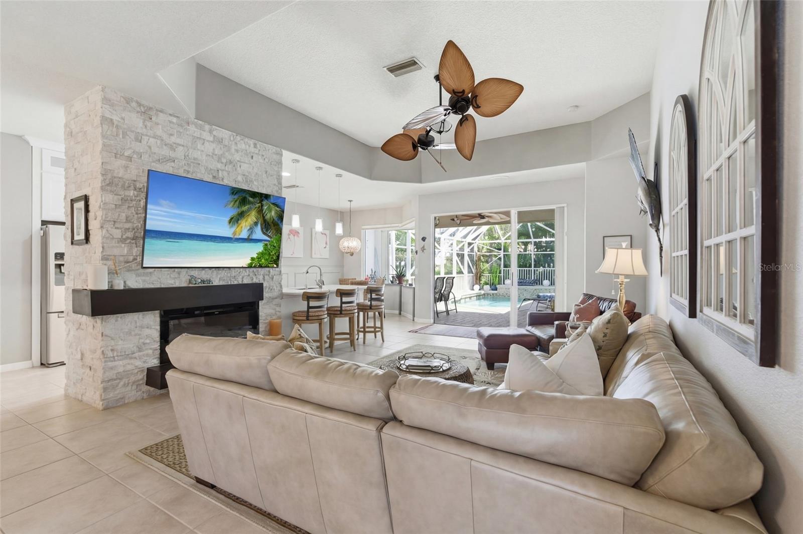 Image 3 of 40 For 5 Windward Terrace