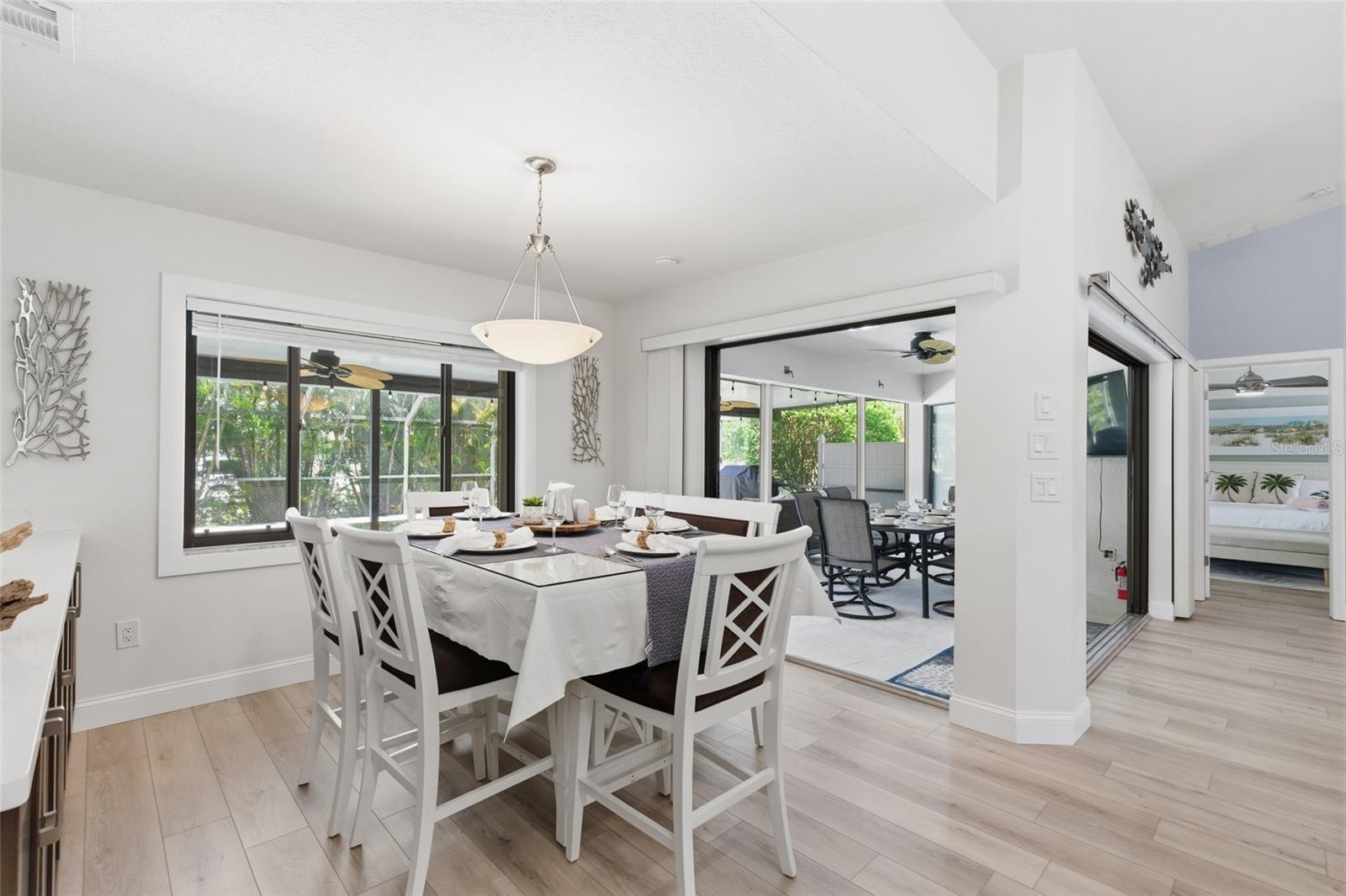 Image 20 of 56 For 302 Grace Street