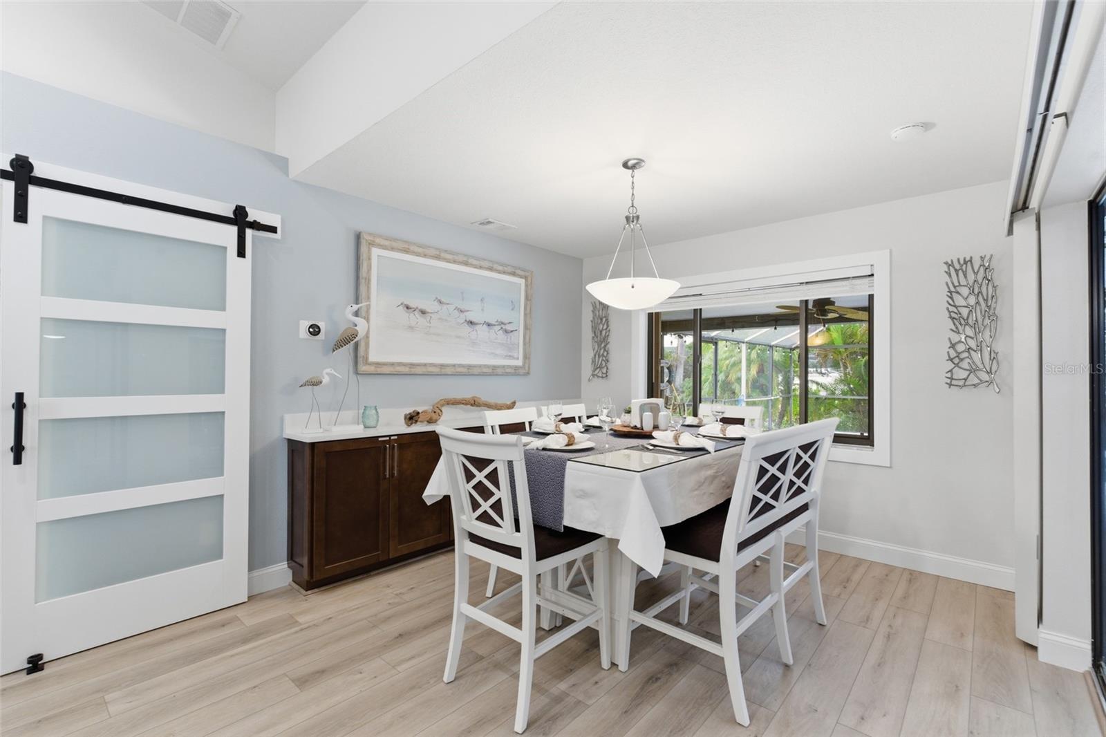 Image 23 of 56 For 302 Grace Street