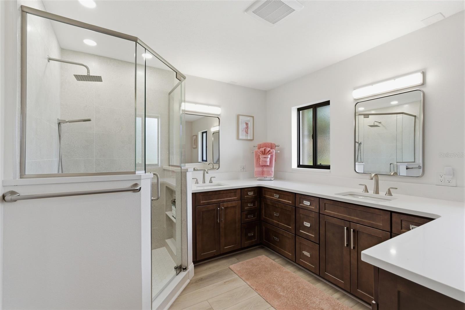 Image 29 of 56 For 302 Grace Street