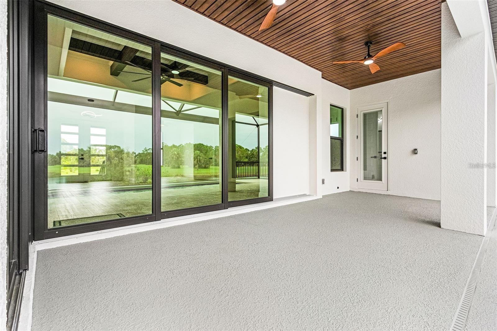 Image 10 of 14 For 17149 Sarong Lane