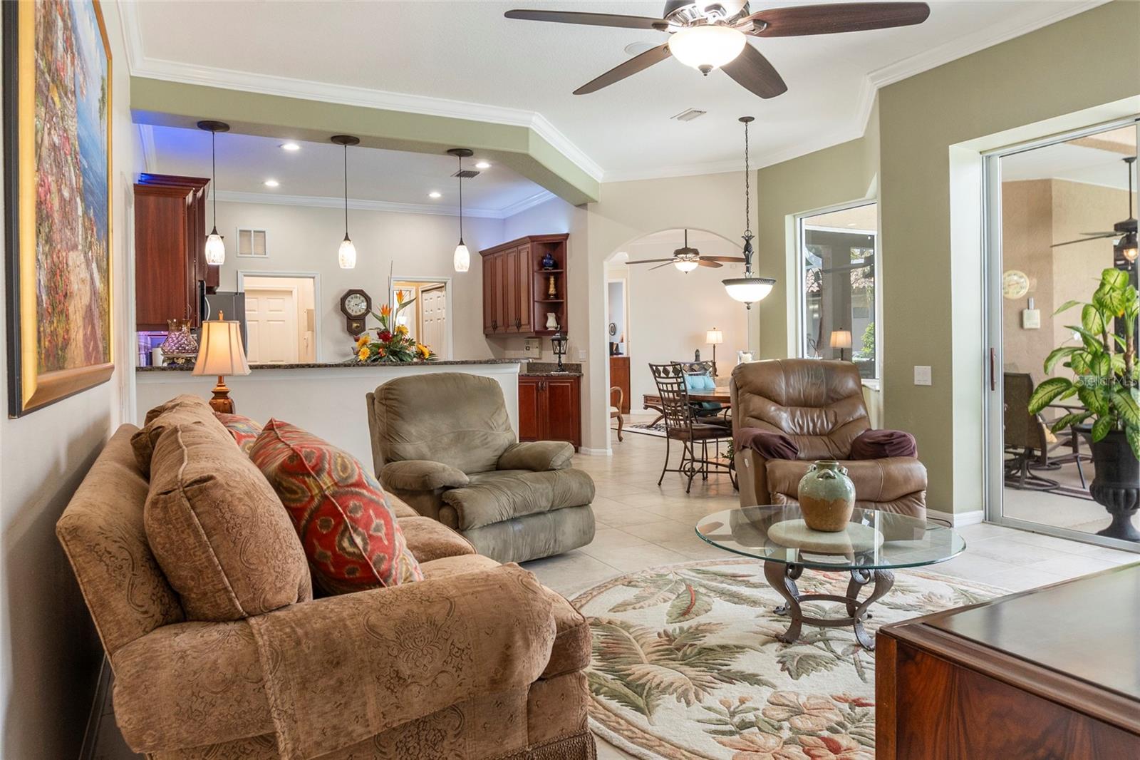 Image 19 of 42 For 1872 Coconut Palm Circle